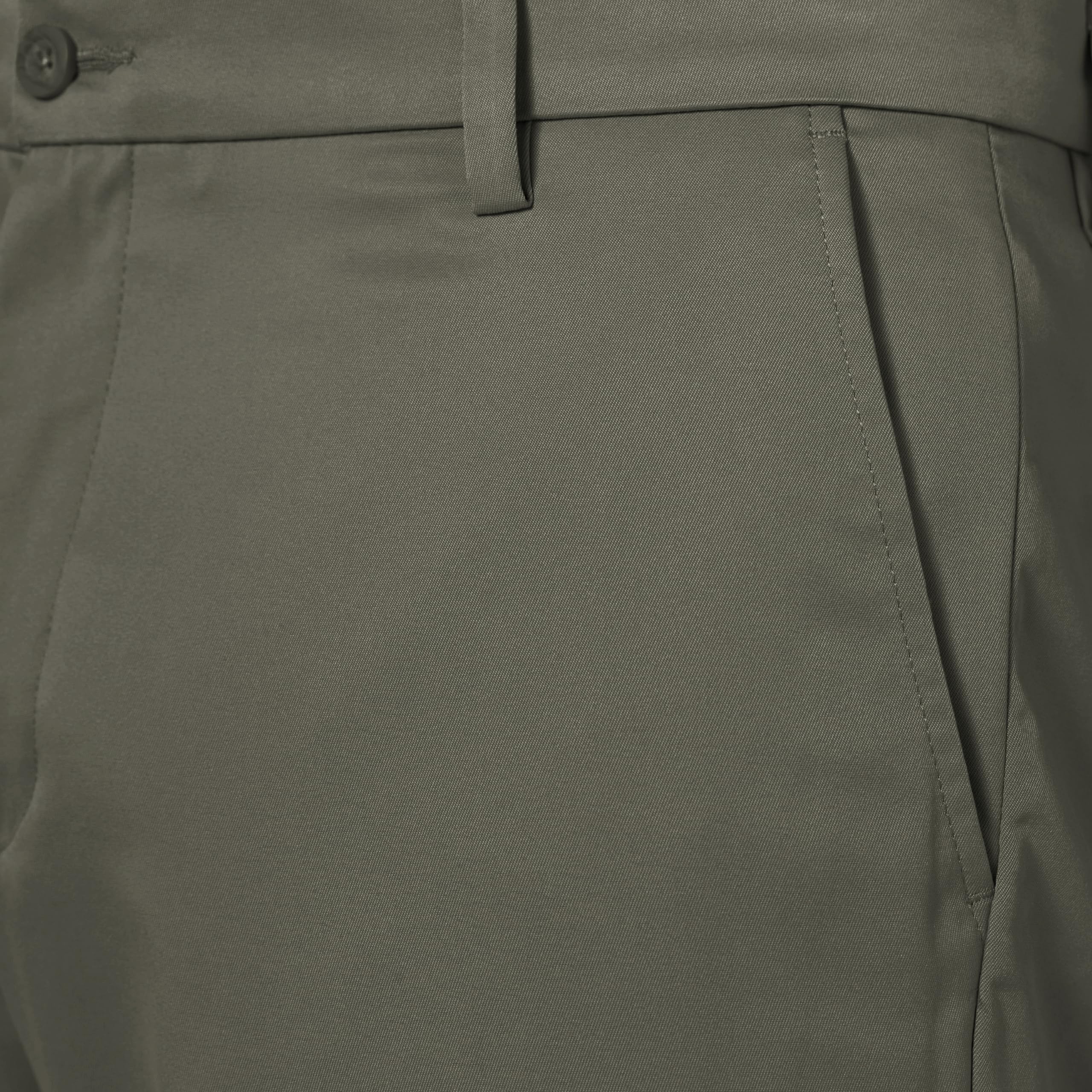 Amazon Essentials Pantalones de Golf Elásticos de Corte Clásico para Todo el Día Hombre, Verde Oliva, 34W / 30L