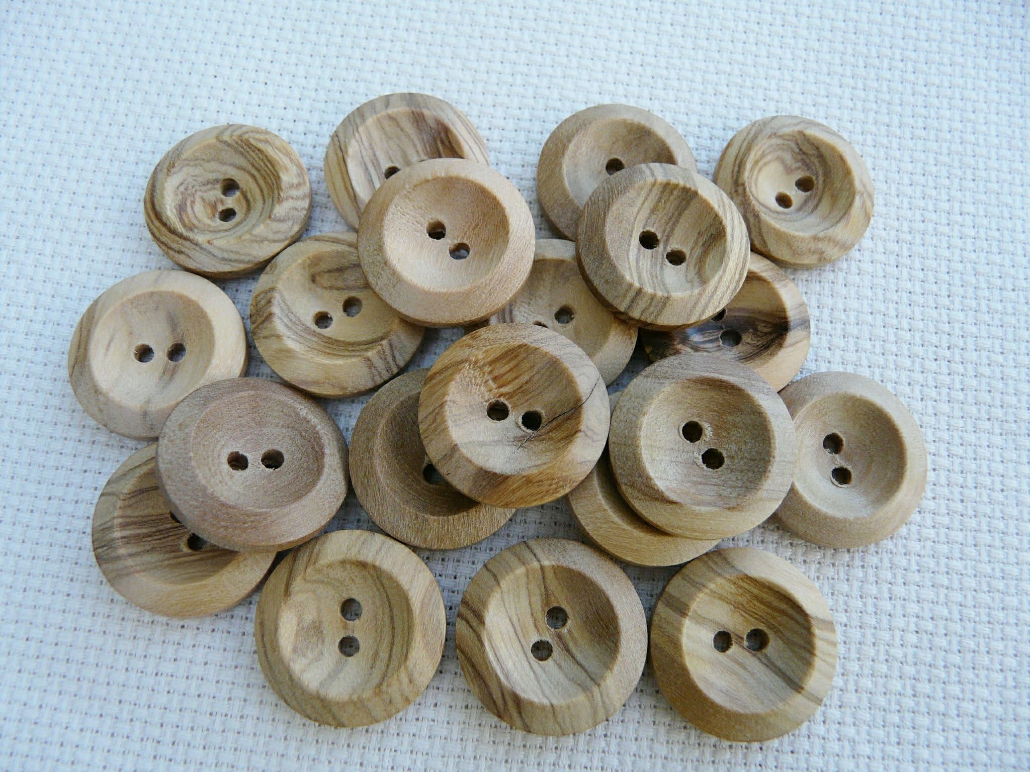 Pack of 10 New Natural Wooden Buttons Size 22 (14MM) Scoop Style