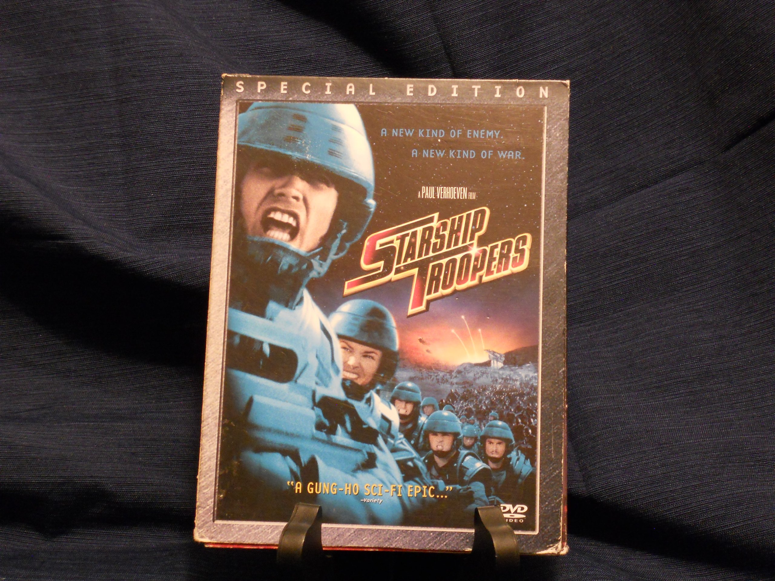 Amazon.co.jp: Starship Troopers (Special Edition) : DVD SPACE