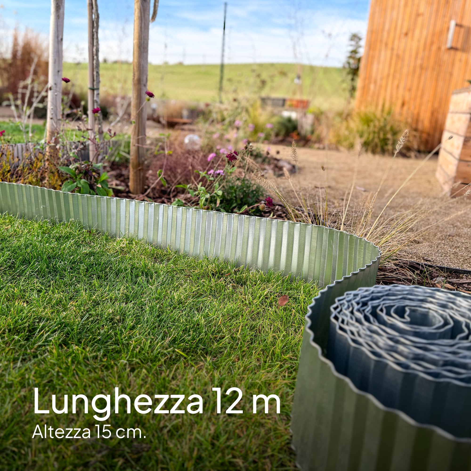 UNIGARDIA Bordura per Giardino Zincato 12 m - Bordura per Aiuola in Metallo, Altezza 15 cm - Installazione Facile, Inossidabile e resistente - Bordo per Prato Ondulato, 1 Paio di Guanti Incluso