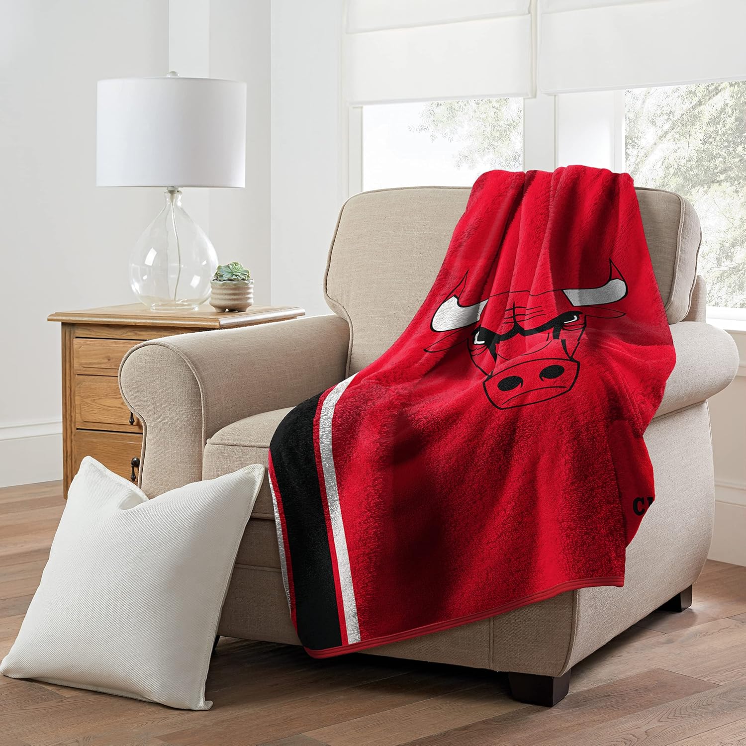 Northwest NBA Polyester Sherpa Throw Blanket 50X60 inch, Chicago Bulls