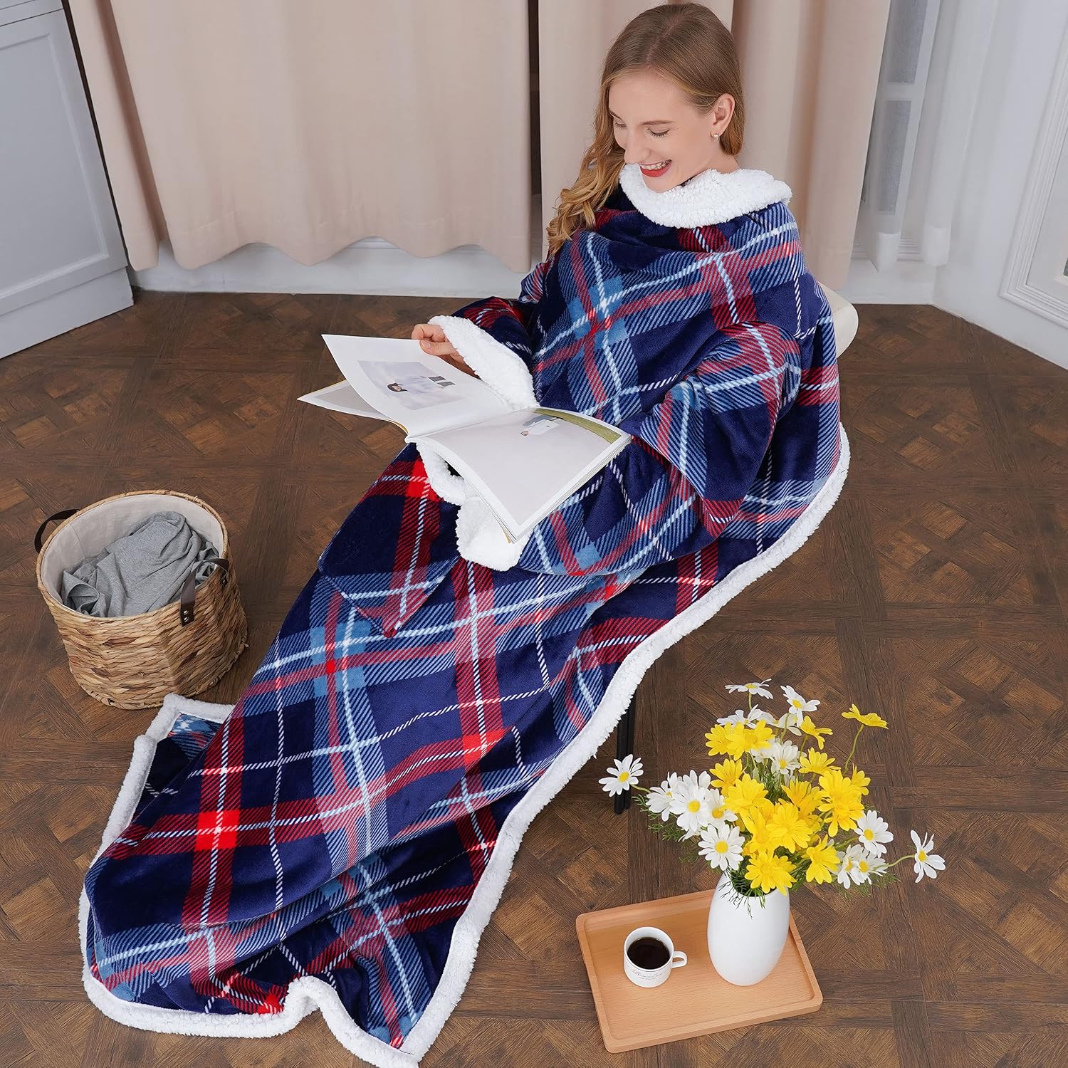 Winthome Sherpa Wearable Blanket with Sleeves and Pockets, Extra Large Blanket for Women Men, Warm Cozy, Lightweight TV Throw for Full Body