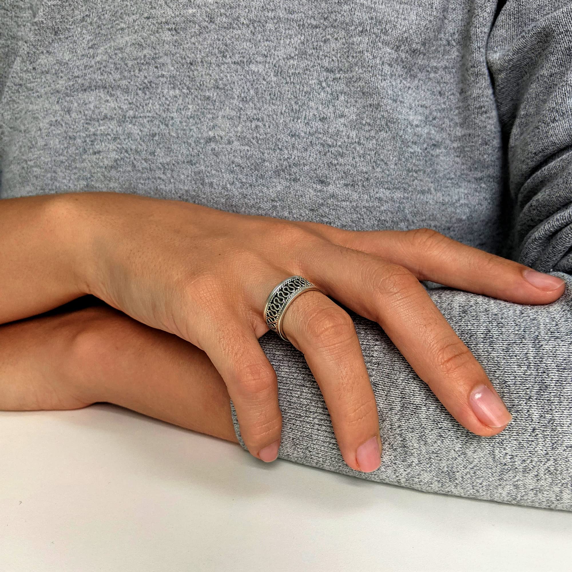 Silverly Anillo Plata de Ley Borde Plano Volutas Estilo Bali | Anillo Plata 925 Diseño Ondulado Mujer | Banda Ancha Plana Ondulada Hombre | Joyería Boho Unisex | Anillos Promesa Pareja