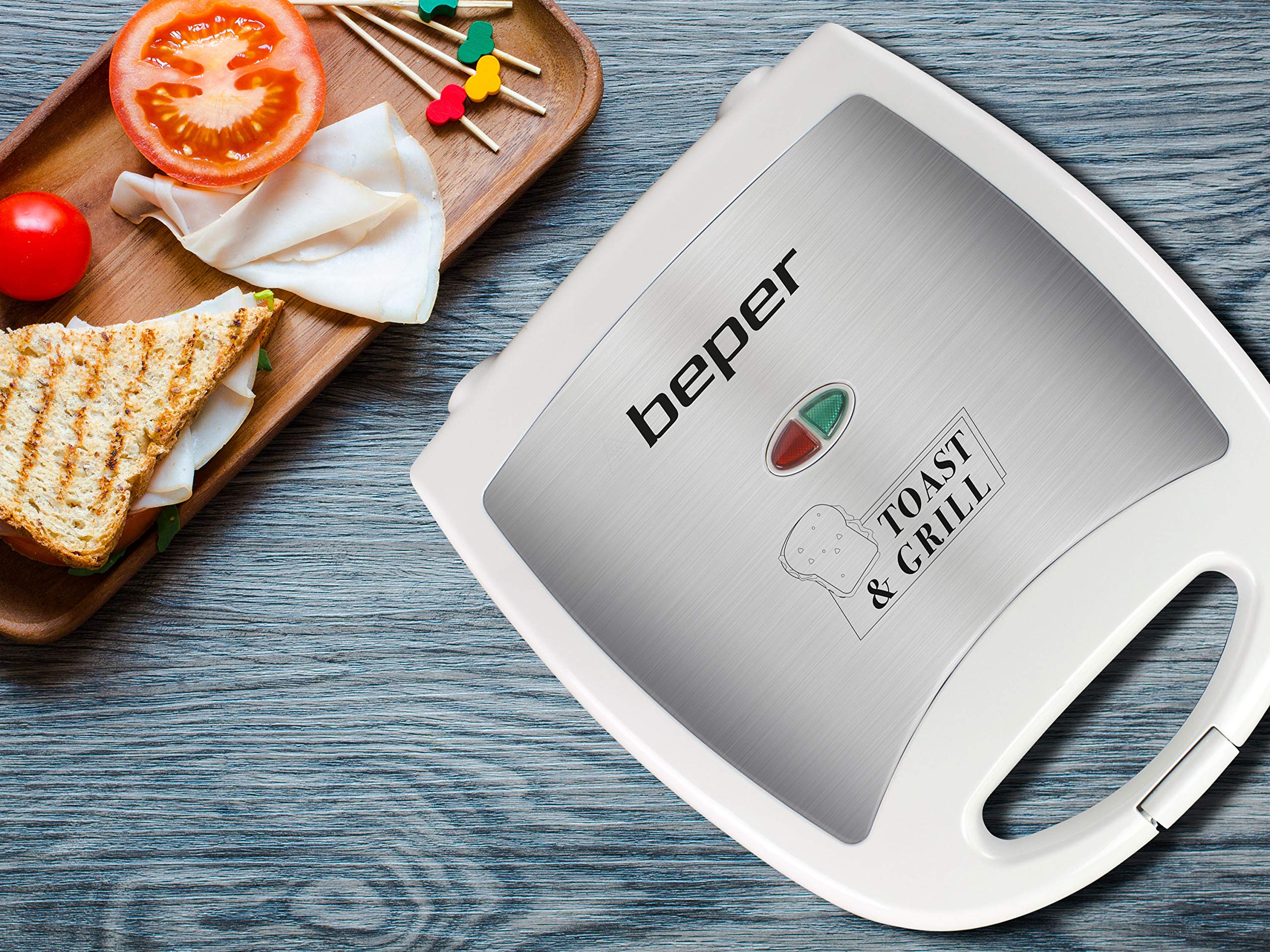 Beper Maxi Toast&Grill - Tostiera 4 Fette Grill, Sruttura esterna in bachelite, Piastre grill Maxi antiaderenti di 28 x 21cm, 1300 W, Bianco