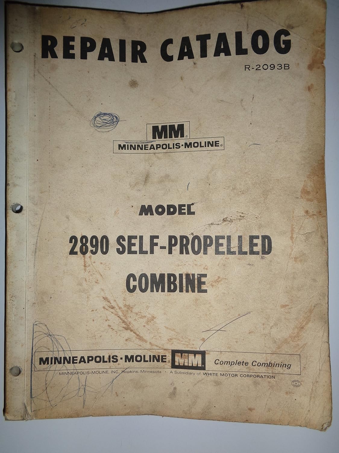 MInneapolis Moline 2890 Self Propelled Combine Parts Catalog Book