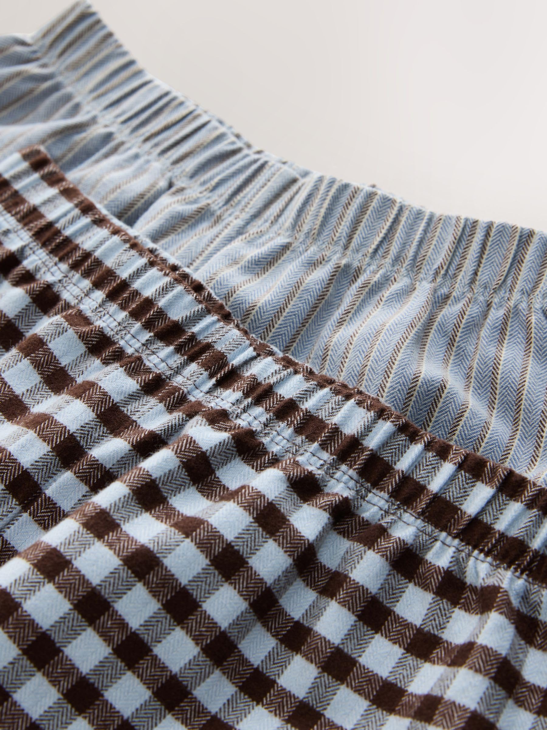 NEXT Jungen 2er-Pack Kurzarm-Schlafanzüge mit Langer Hose aus Webmaterial
