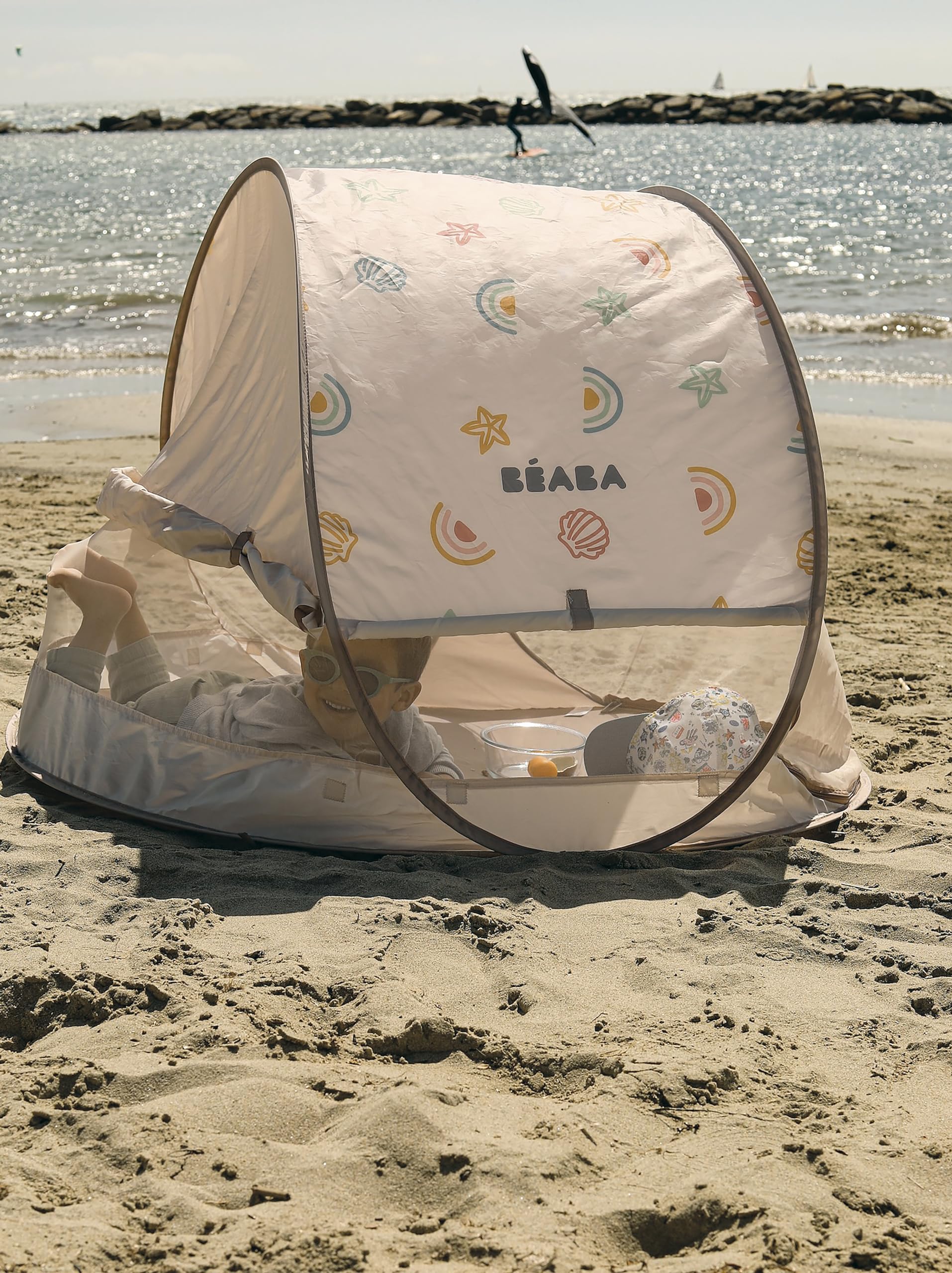 BÉABA, Tente de Plage, Tente Anti UV Bébé, Protection Solaire Maximale UPF50+, UV filtrés, Ventillation 360°, Moustiquaires, Spacieuse, Système Pop-UP, Sac Transport, Breezy