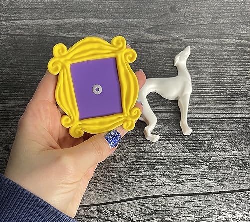 Miniatura 4 de Friends Show Magnet SetPat the DogFriends FrameFriends White GreyhoundPop Culture MagnetsTV Show Merchandise (Set of Both)