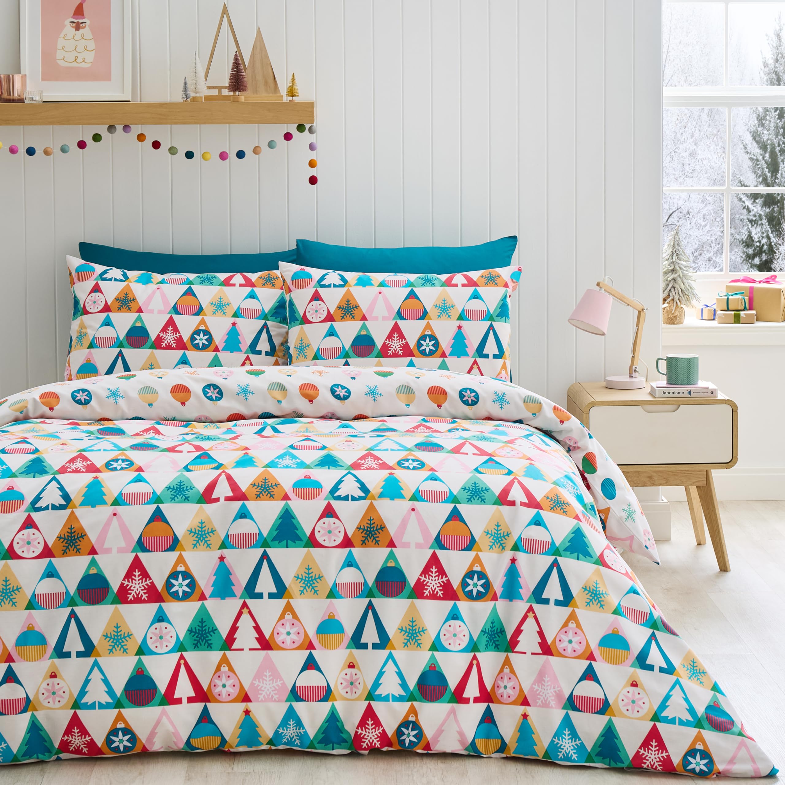 Catherine Lansfield Christmas Geo Reversible Double Duvet Cover Set with Pillowcases Cream