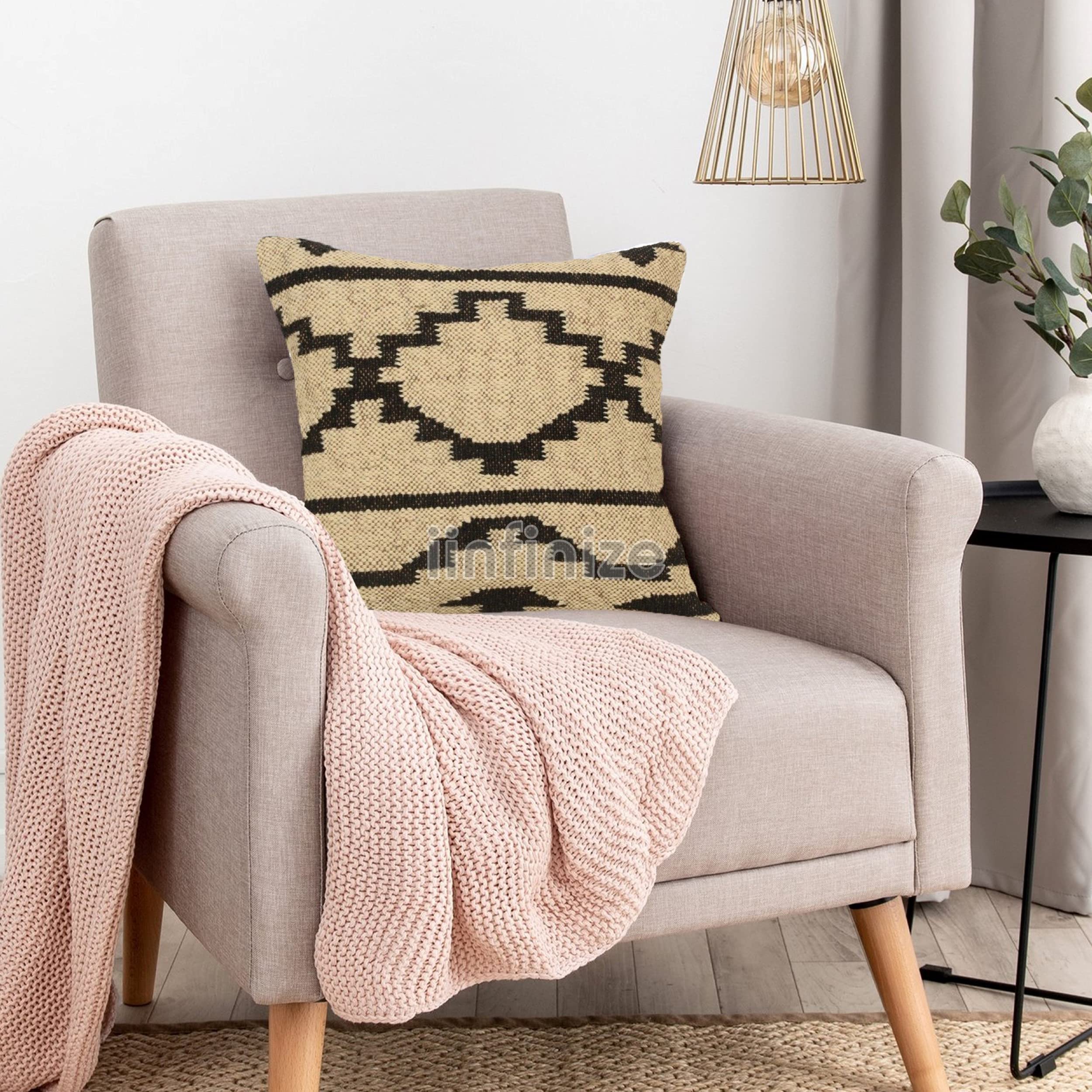 Housse de coussin turque 45,7 cm en laine pour canapé terne à sublimer