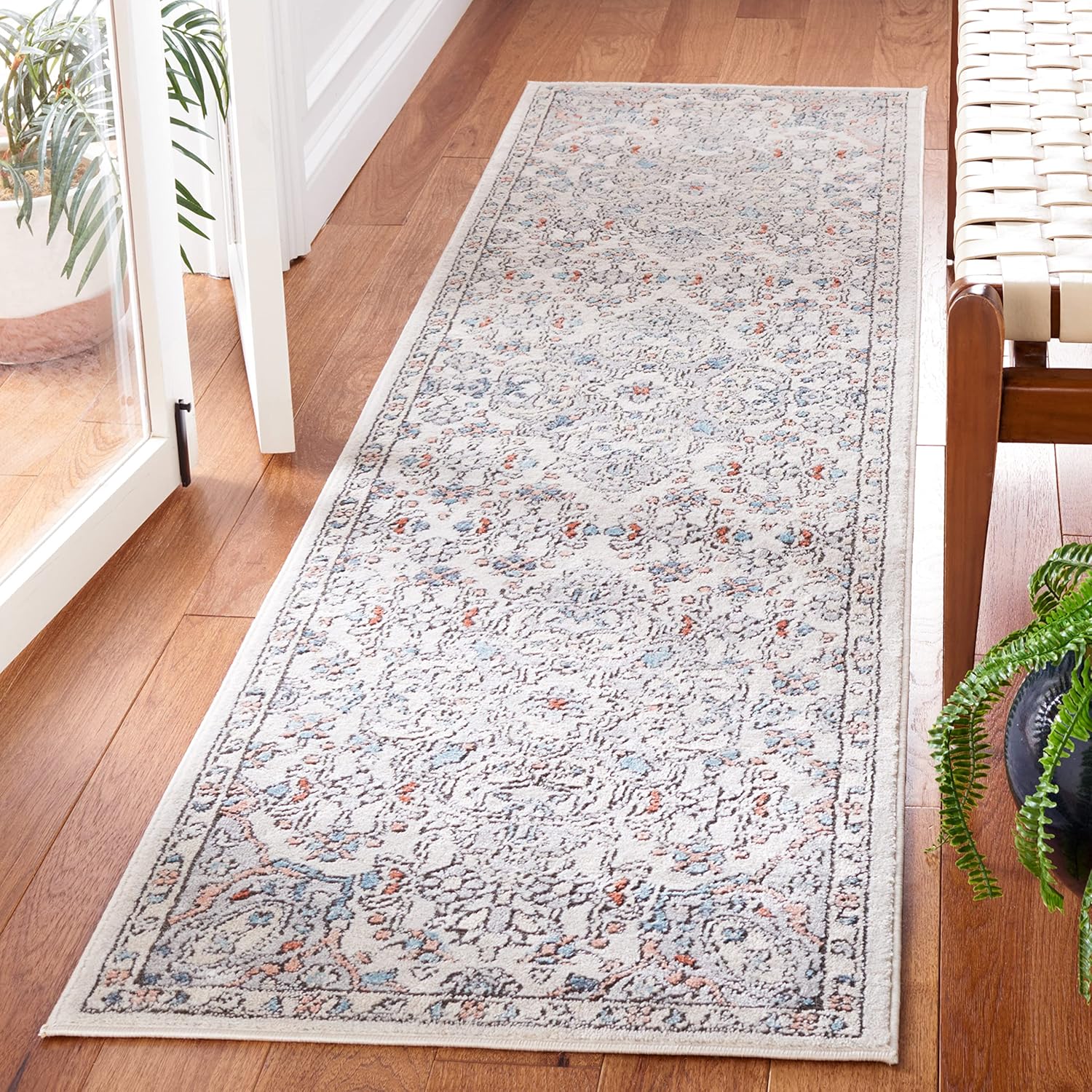 SAFAVIEH Oregon Collection Runner Rug - 2'2" x 8', Grey & Ivory, Oriental Distressed Design, Non-Shedding & Easy Care, Ideal for High Traffic Areas in Living Room, Bedroom (ORE814F)
