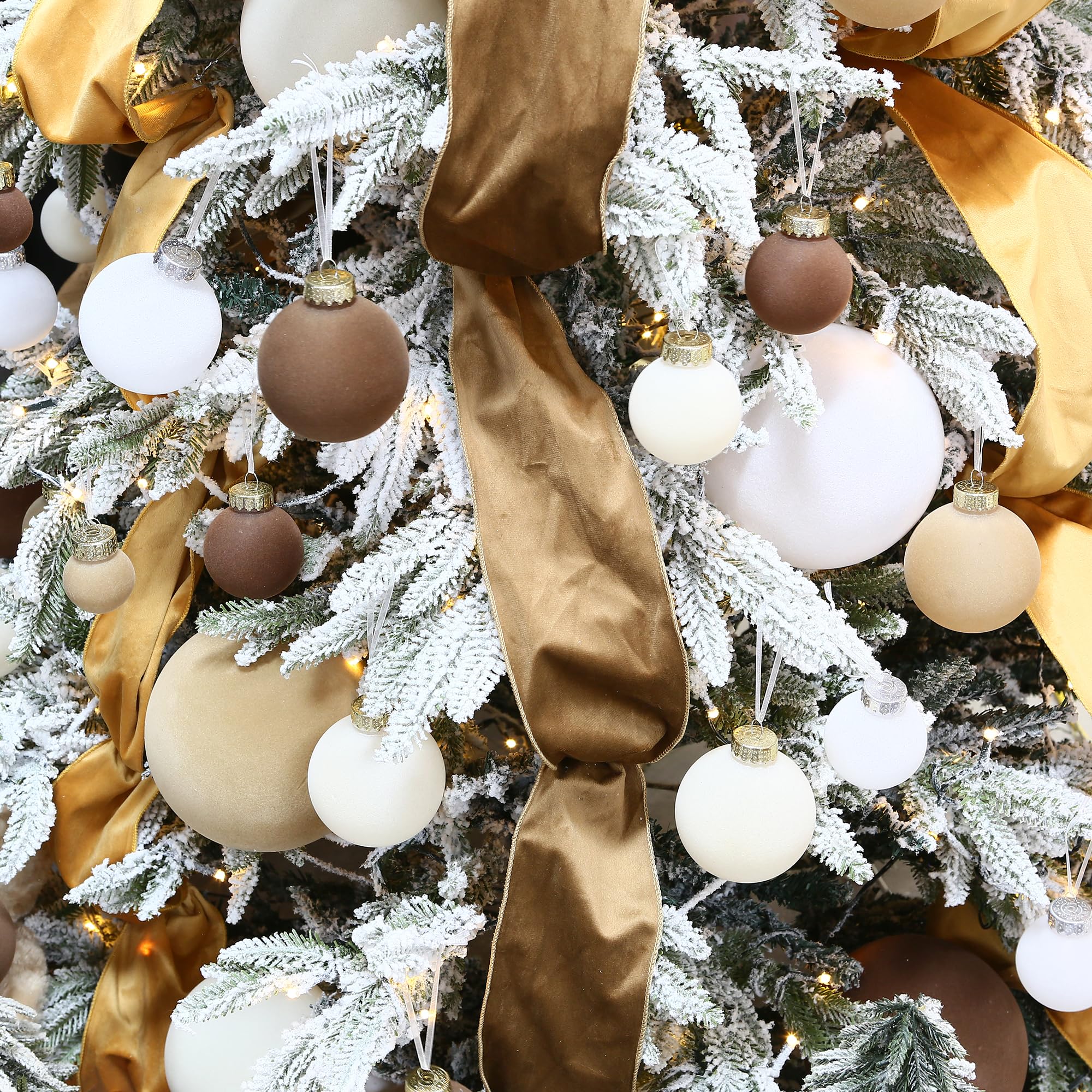 Sea Team 32 Boules Noël Velours incassables multitaille Marron | Boules en velours floqué incassable, parfaites pour sapin, couronne, guirlande. Idéales pour Noël, mariage, fête.