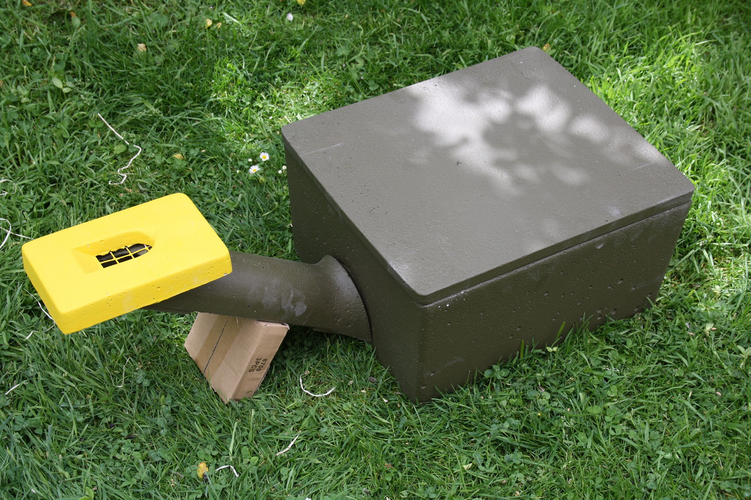 Hummelnistkasten, Hummelnest, Holzbeton, zum unauffälligen Erdeinbau, langlebig