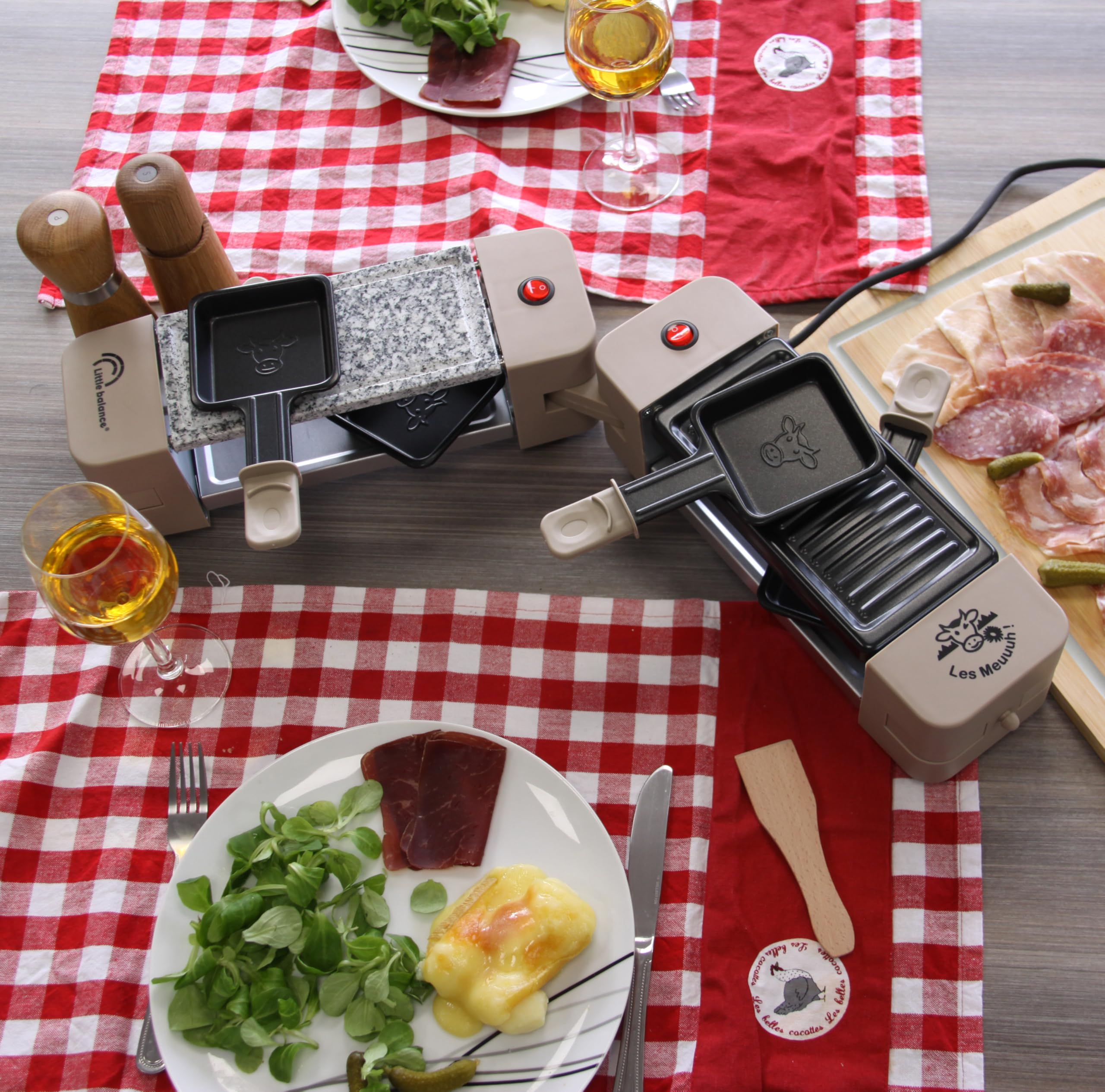 LITTLE BALANCE 8691 Wing & Cheese 4 Meuuuh...!, Raclette Pierre à Cuire, Modulable rotatif 360°, 4 personnes, Sans PFAS, 640 W, Muscade