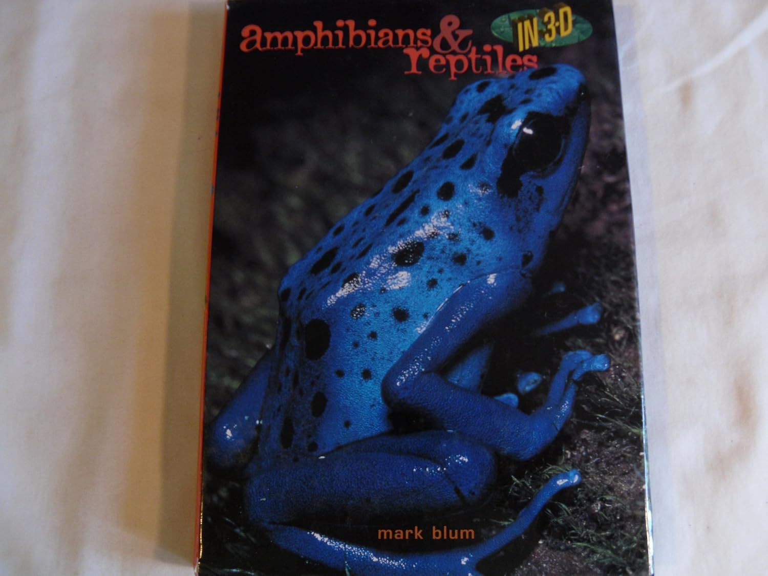 Buy Amphibians & Reptiles in 3-D Book Online at Low Prices in India