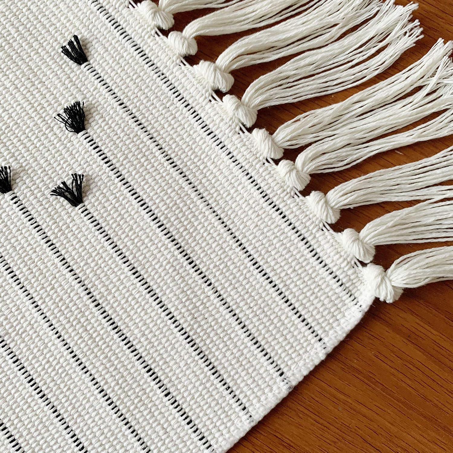 UKELER Hand Woven Rug, Boho Rug Washable Decorative Porch Doormat, Cotton Braided Tassels Area Rug for Bathroom Kitchen Laundry Bedroom Doorway, Beige 2'x3'