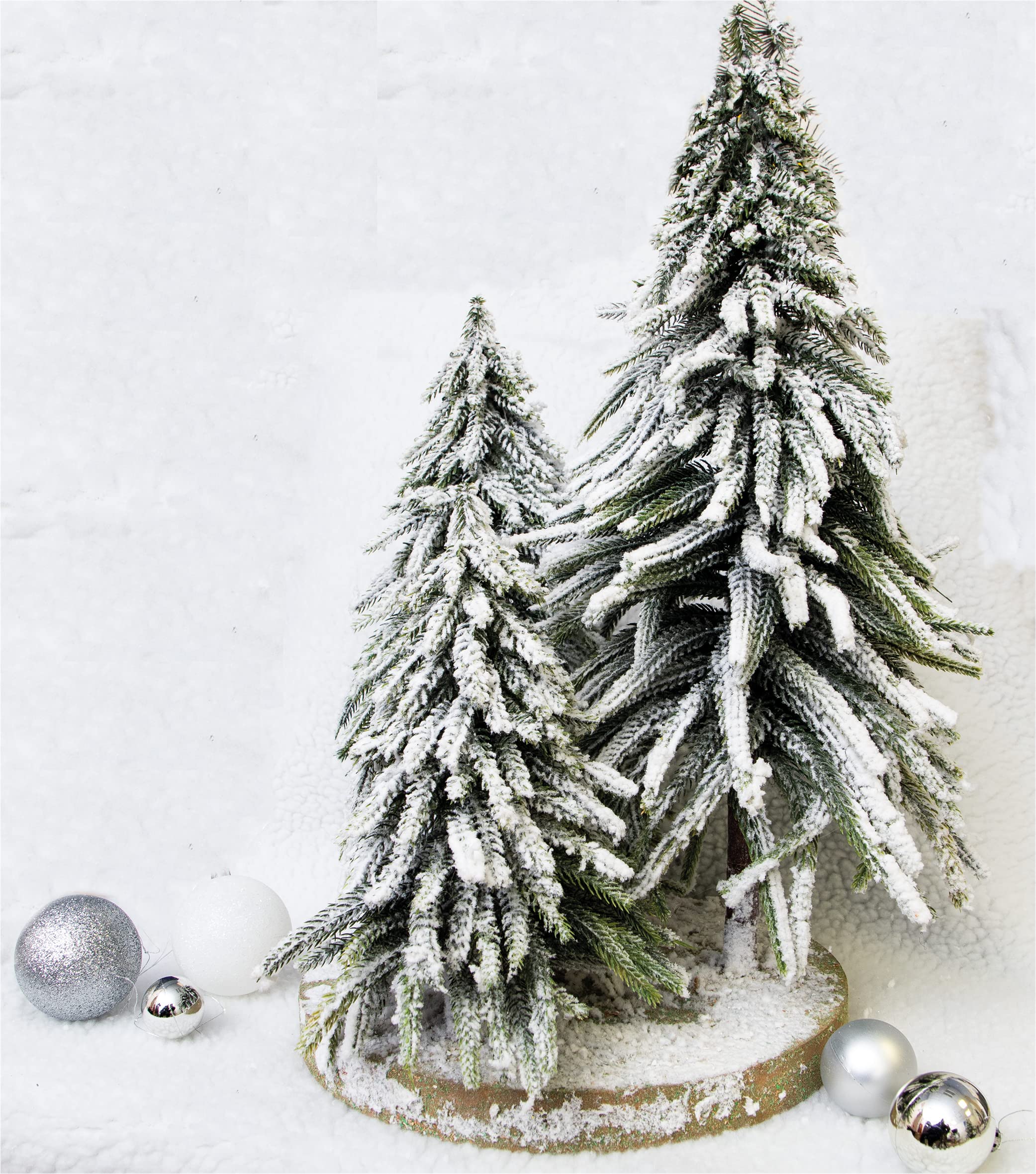St Helens Snow Topped Mini Christmas Tree Display 47cm