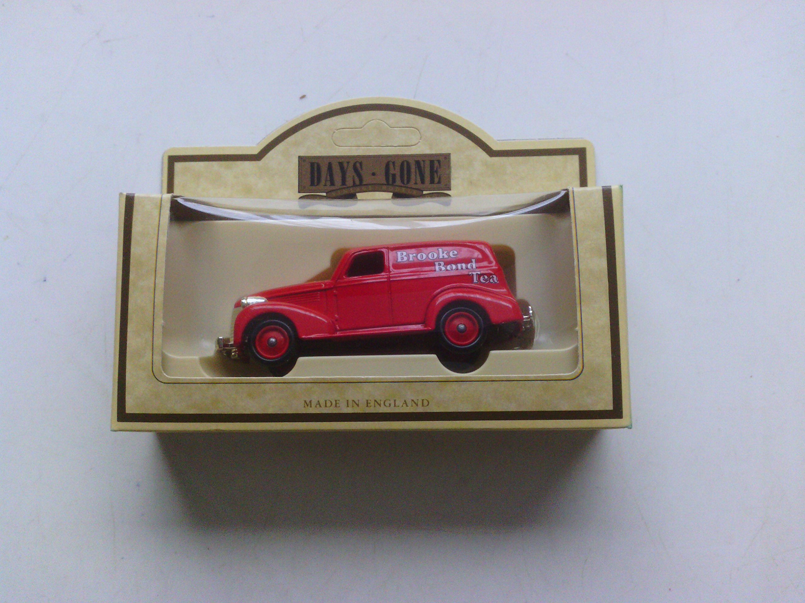 Days GoneLLEDO MADE IN ENGLAND MODEL NUMBER 30006/ 1939CPANEL VAN BROOKE BOND TEA MODEL & BOX MINT AS SEEN IN PHOTOS