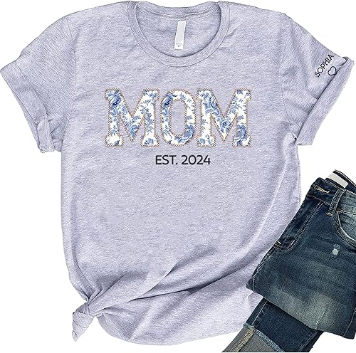 Miniatura 3 de LOVELYPOD Sudadera bordada personalizada con nombre de niños en la manga, camisa del día de la madre, regalo para la nueva mamá en Navidad