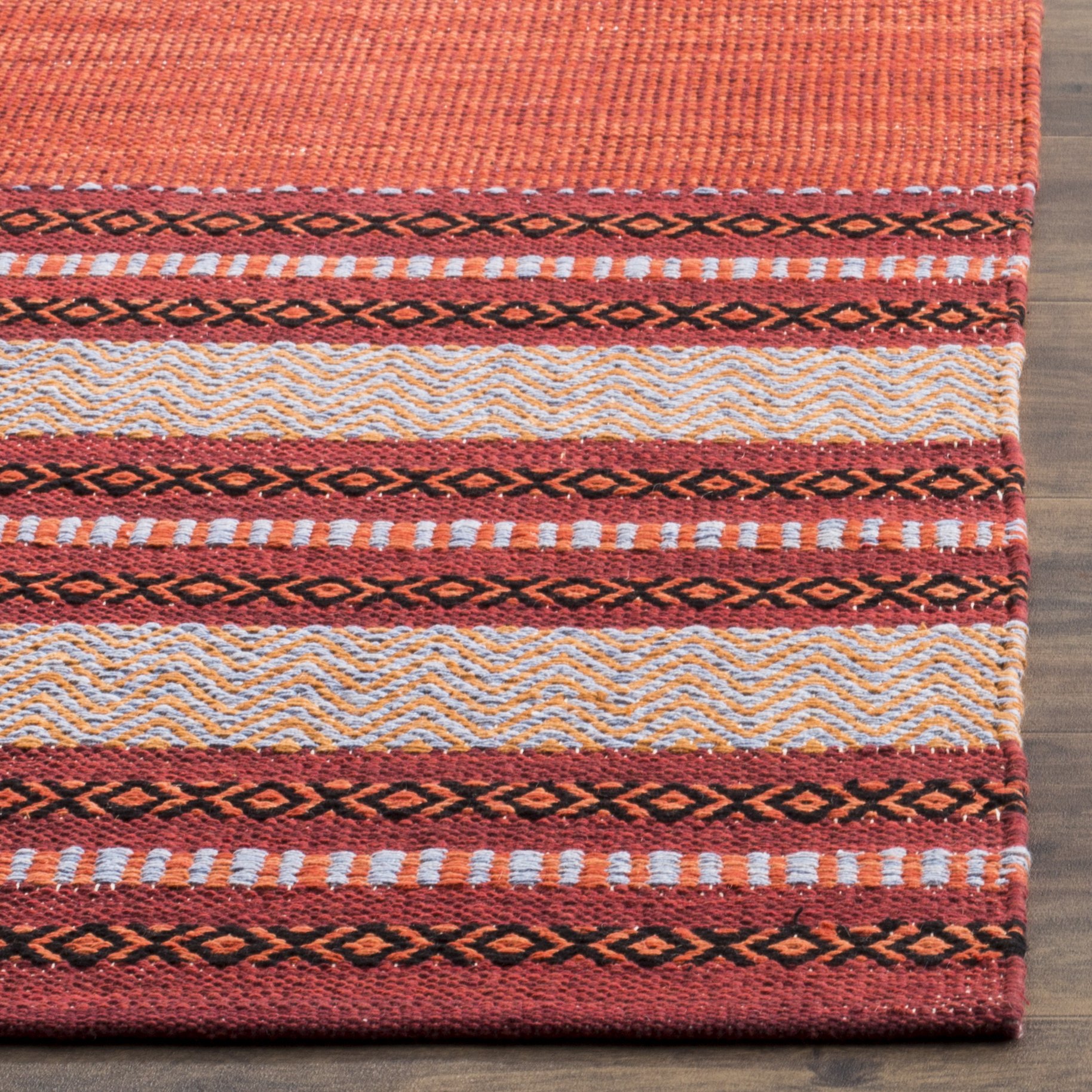 Safavieh Montauk Collection Area Rug - 6' X 9', Orange, Handmade Stripe Fringe Cotton, Ideal For High Traffic Areas In Living Room, Bedroom (MTK751C