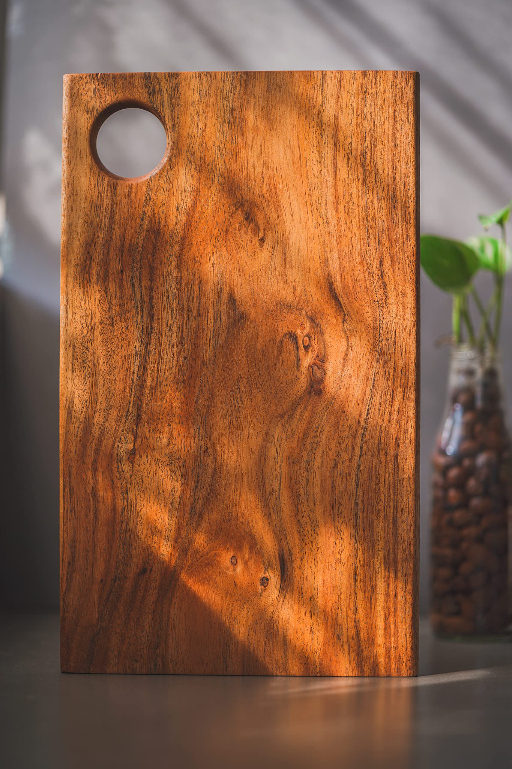 Old Trunk | Handcrafted Acacia Wood Chopping Board | Standard (15x9x0.75 inches) | Long-Lasting & Eco-Friendly Kitchen Cutting Board | Perfect for Vegetables, Fruits & Bread Natural (B0BNYTLHMM) Amazon Price History, Amazon Price Tracker