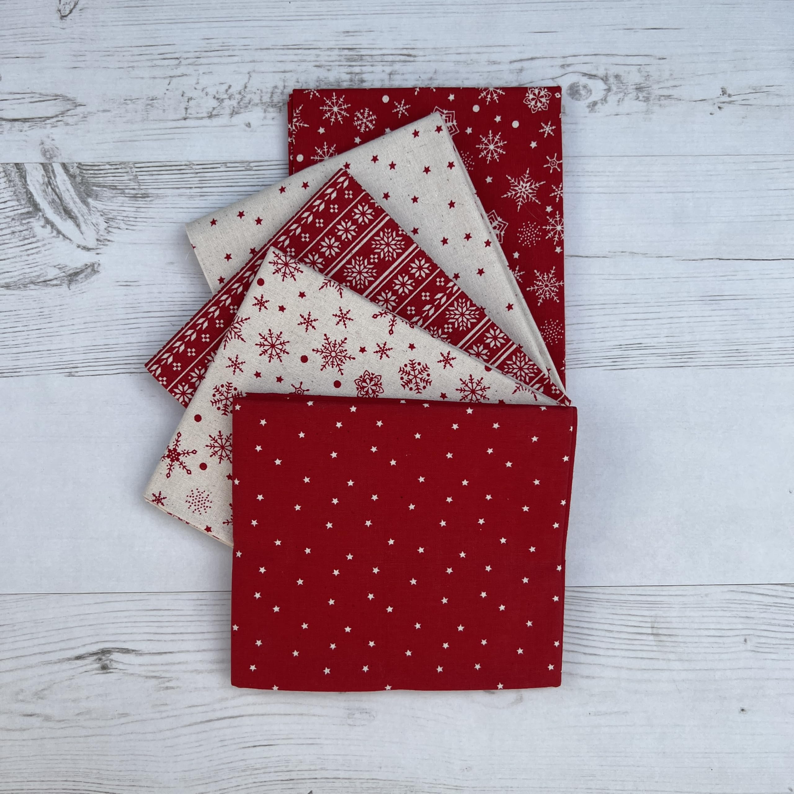 Discover Lifestyle & Fashion Fabrics Snowflake 100% Cotton Christmas Xmas 5 Pack Fat Quarter Fabric Bundle For Patchwork Quilting Sewing Crafts | 19" X 20" (50Cm X 52Cm) (Snowflake)