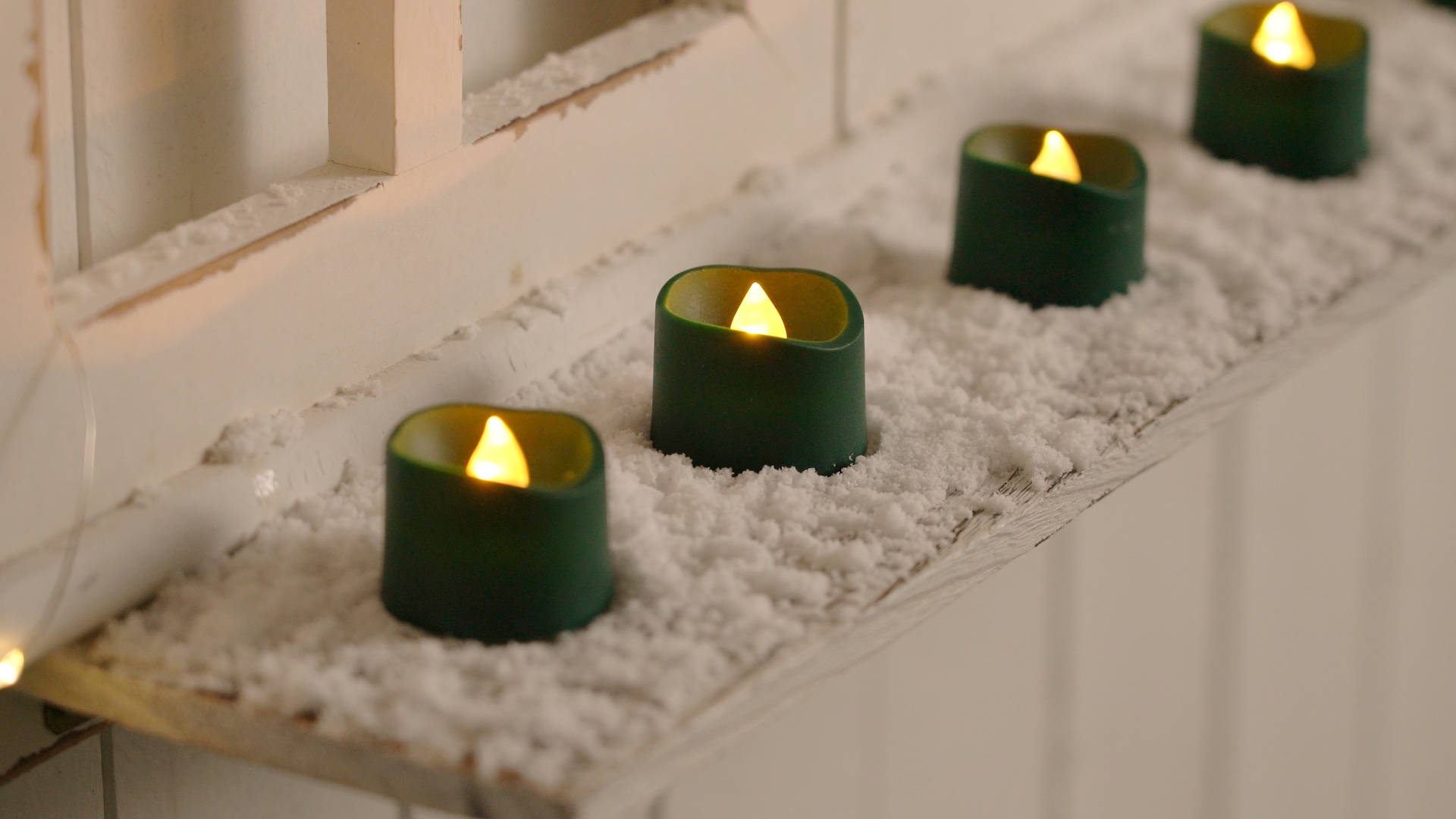 Image of Homemory 12-Pack Green Flameless Battery Tea Light Candles, 200+ Hours