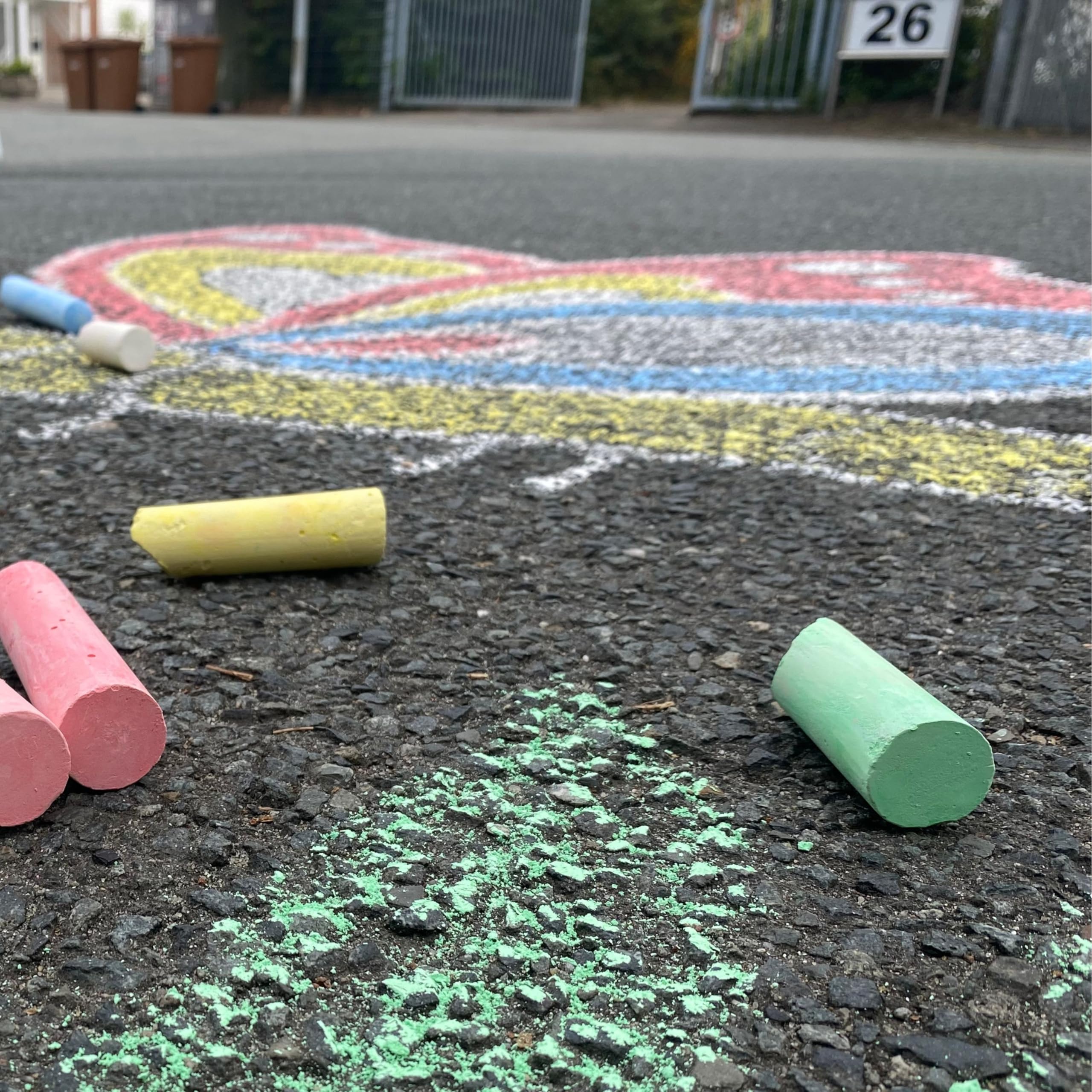 3 stoepkrijtjes Jumbo, 3 kleuren: blauw, rood, groen, 4,5 x 19 cm, vanaf 3 jaar