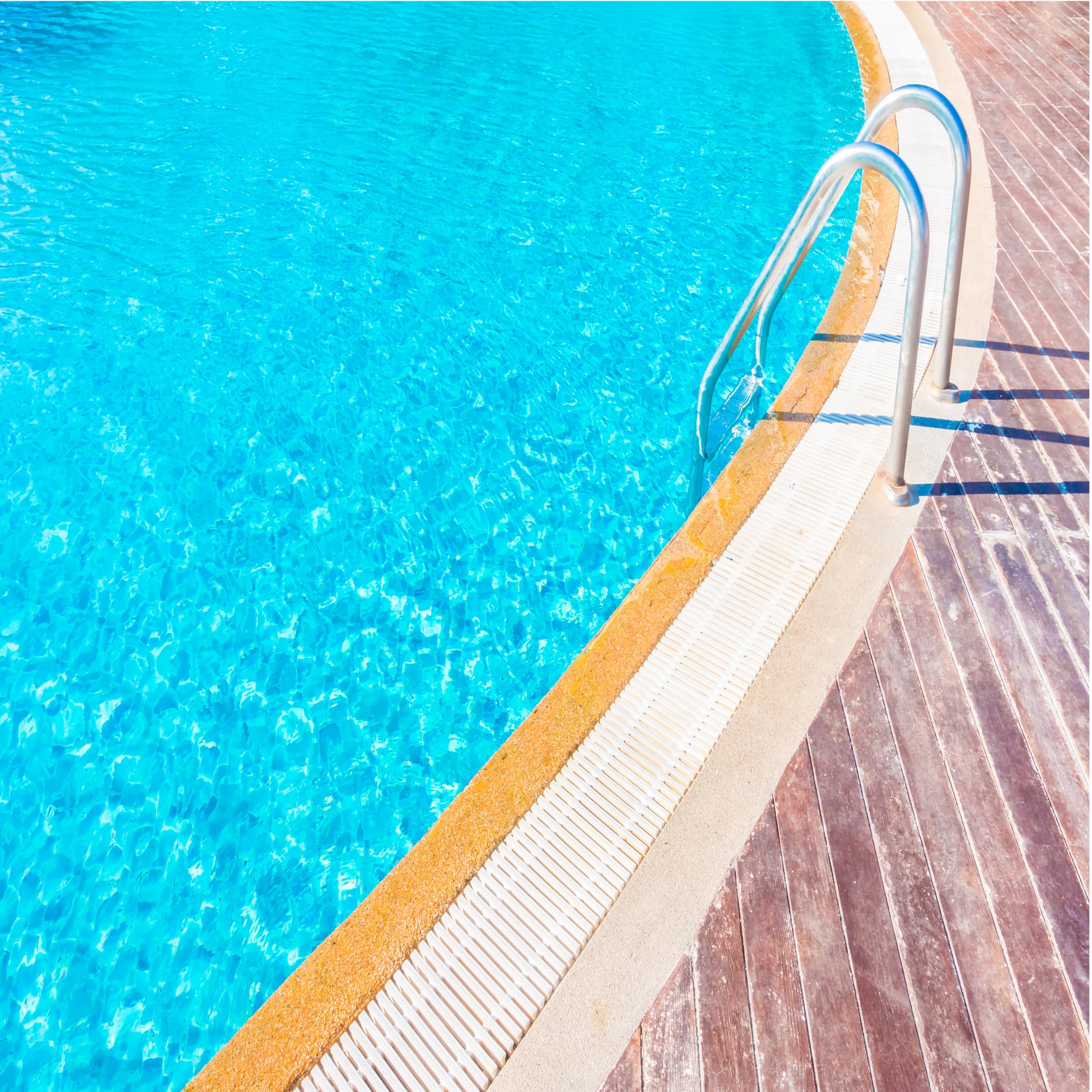 HAF Algizid Extra für Pool & Schwimmbad (2 x 5 Liter) – Algenvernichter und Algenverhüter gegen grünes Wasser – schnelle Algenbekämpfung und dauerhafte Algenprävention für Aufstellpool & Einbaupool