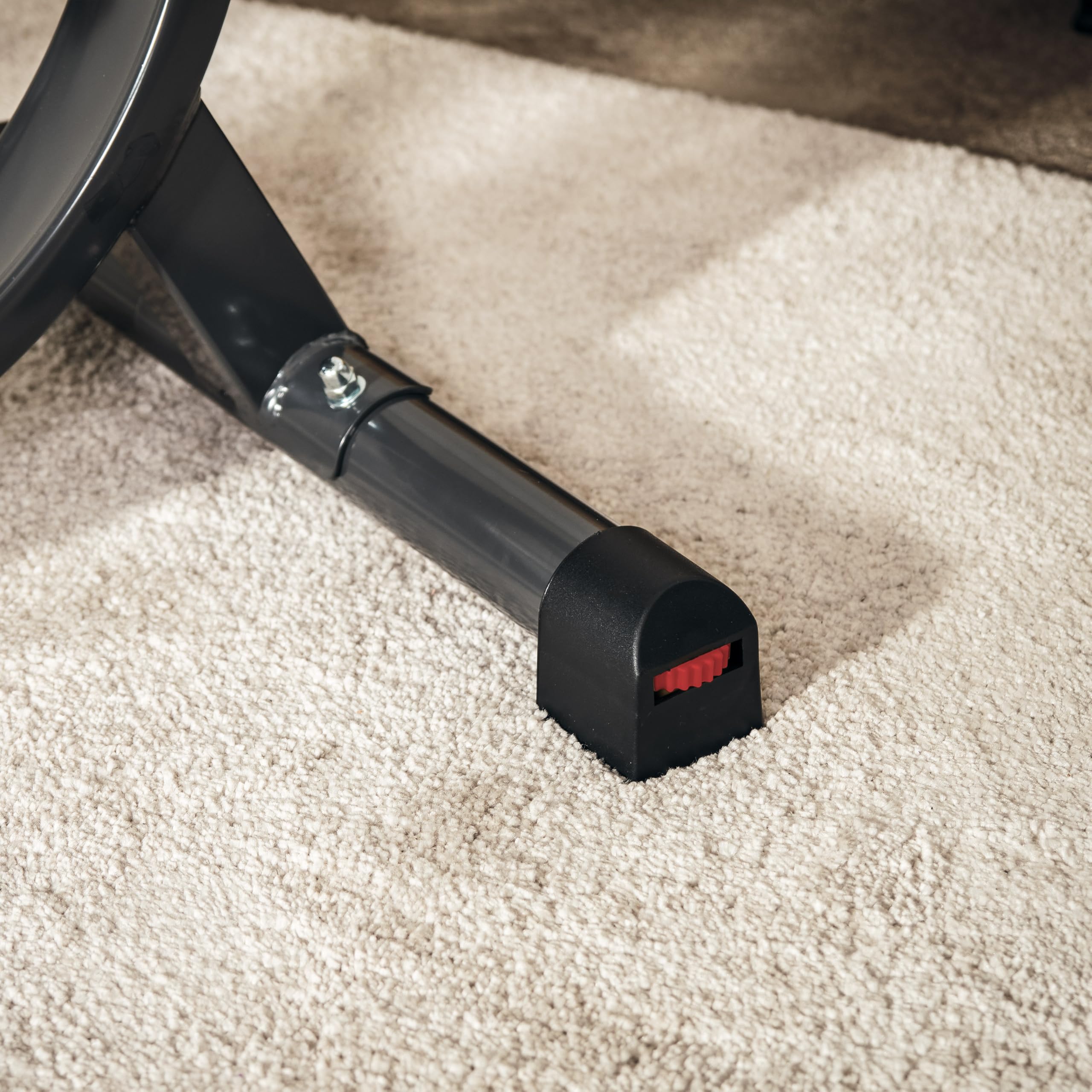 SportPlus Liegeheimtrainer für zuhause mit App-kompatibilität, 24 Stufen & 6 Trainingsprogramme, rutschfeste Pedale, mit Display & Tablethalterung, bis 100 kg