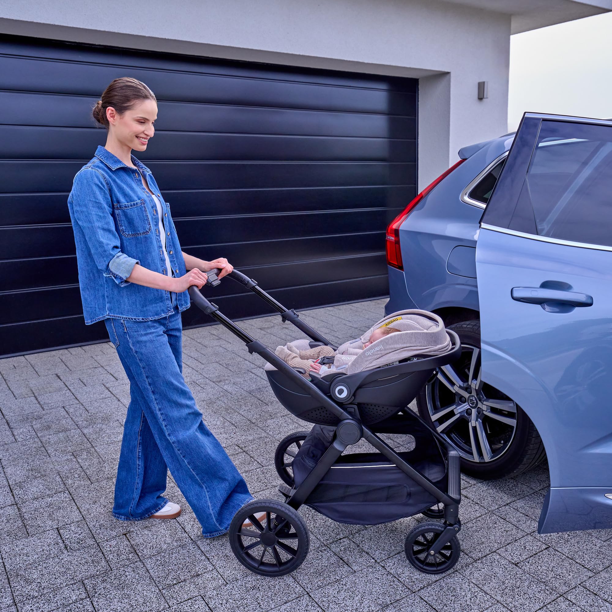 LIONELO MOXIE i-Size SET Silla de Coche Infantil con Base 40-87 cm Portabebés Instalación ISOFIX y Pata de Estabilización Protección Lateral, Reposacabezas Ajustable Cojín Dri-Seat | Base ISOFIX, pata de apoyo, protección lateral, reposacabezas regulable