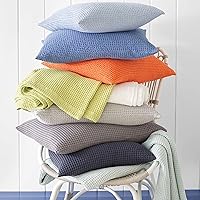 Vista 3 de Pine Cone Hill Bubble Citrus Matelasse Coverlet, tamaño Queen, patrón sólido verde