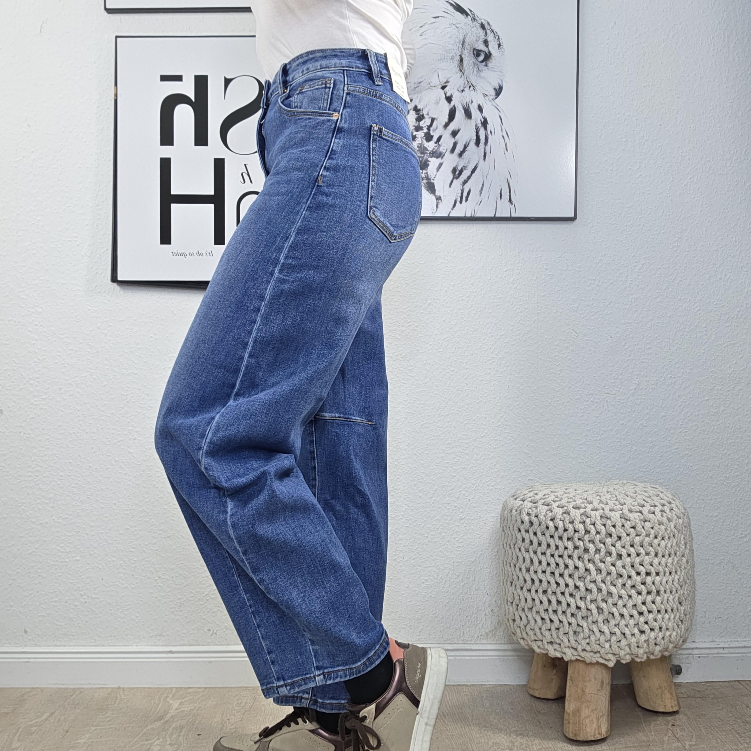 Jewelly Jean baril, jambes larges, longueur courte, coupe droite, baggy, denim extensible, taille haute, style jean maman