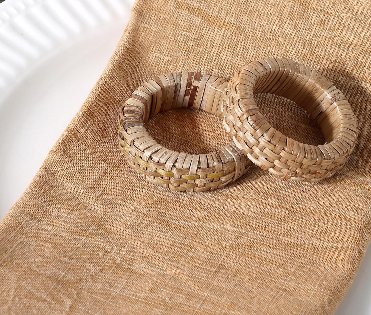 ALPHA Living HOME Decorative Napkin Rings Set of 12 - Handmade Rattan Napkin Holders - Cane Serviette Rings for Table Decor - Bulk Pack for Parties, Weddings, Dinners, Family Gatherings (Natural)