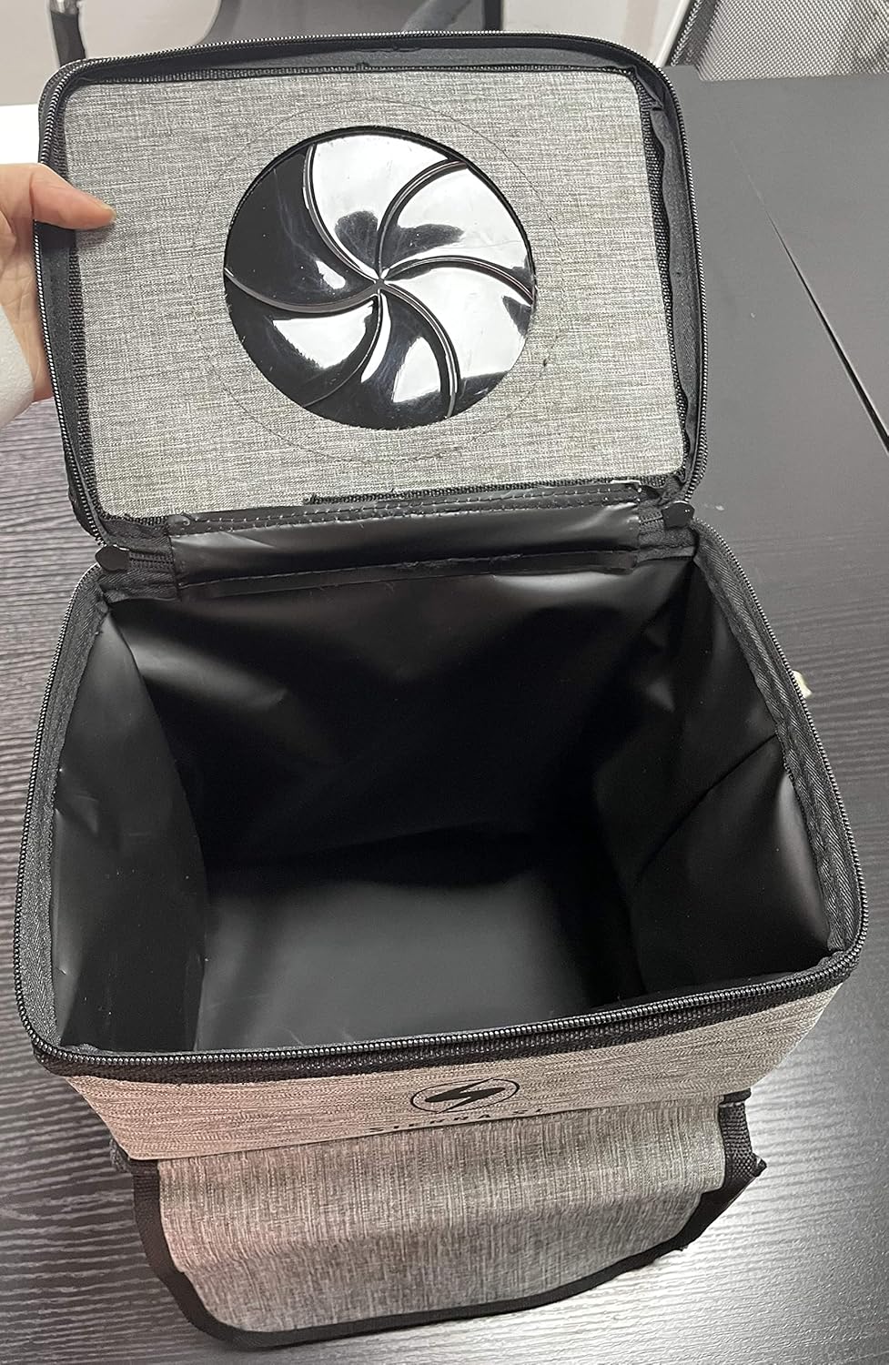 Car Trash Can - Collapsible and Leakproof Car Garbage Can for Truck, Van, SUV, RV, Boat - Car Trash Bin with Storage Pockets, Zipper Lid - Car Accessories for Organization - 11x9.7x7.3 in