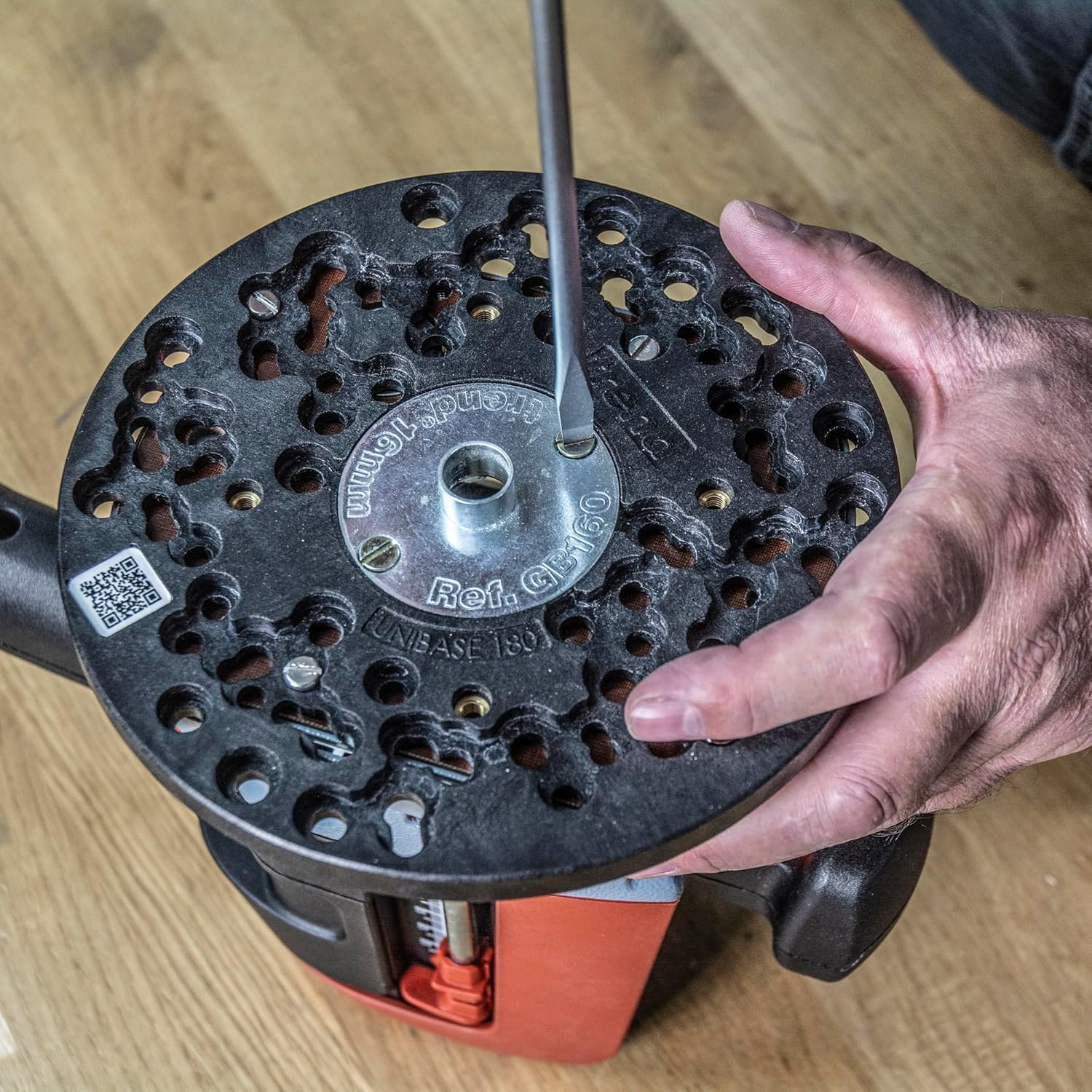 Trend Universal Plunge Router Sub-Base, 7 Inch (180mm) Diameter, UNIBASE/180