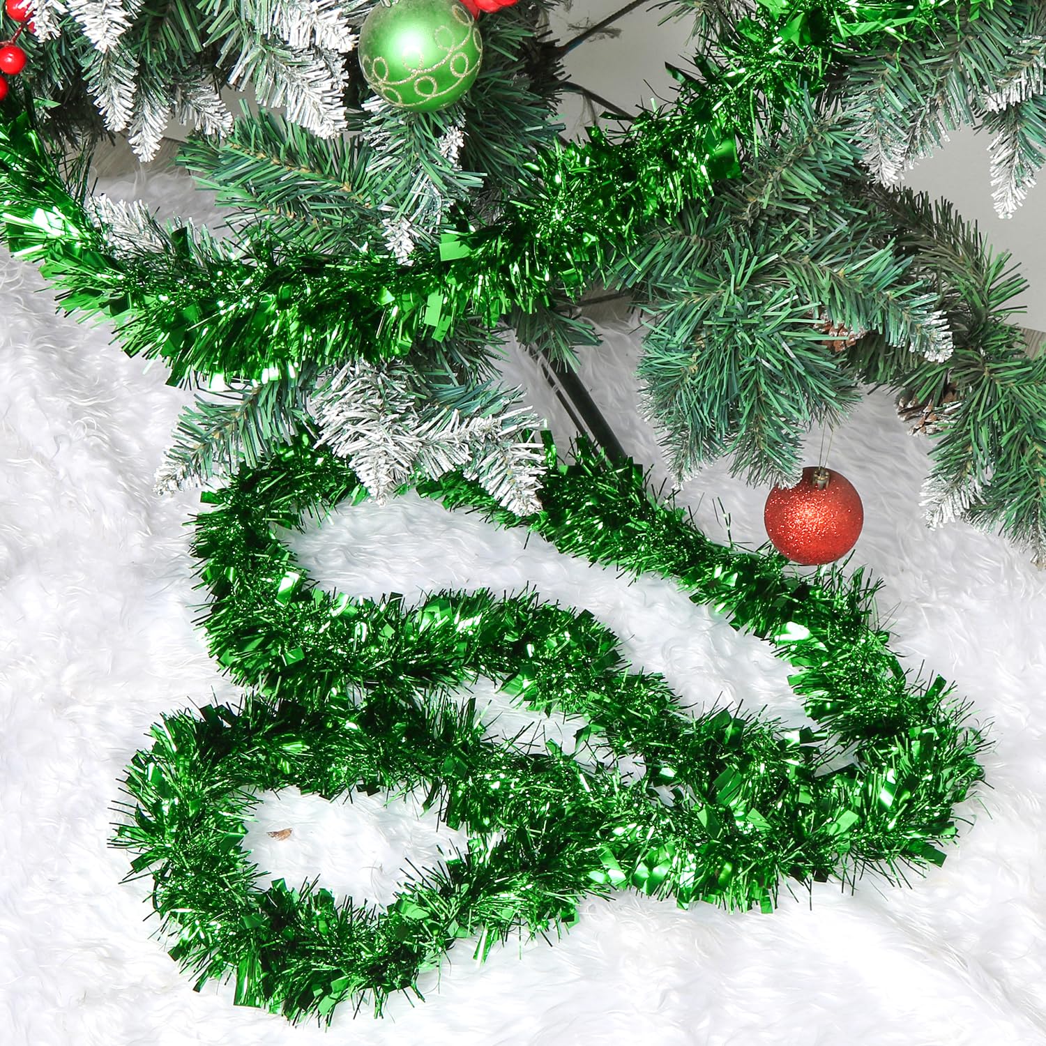 Elegante, decoratieve dennenboom met LED voor een feestelijke sfeer - groen Elegante, decoratieve dennenboom met LED voor een feestelijke sfeer - groen