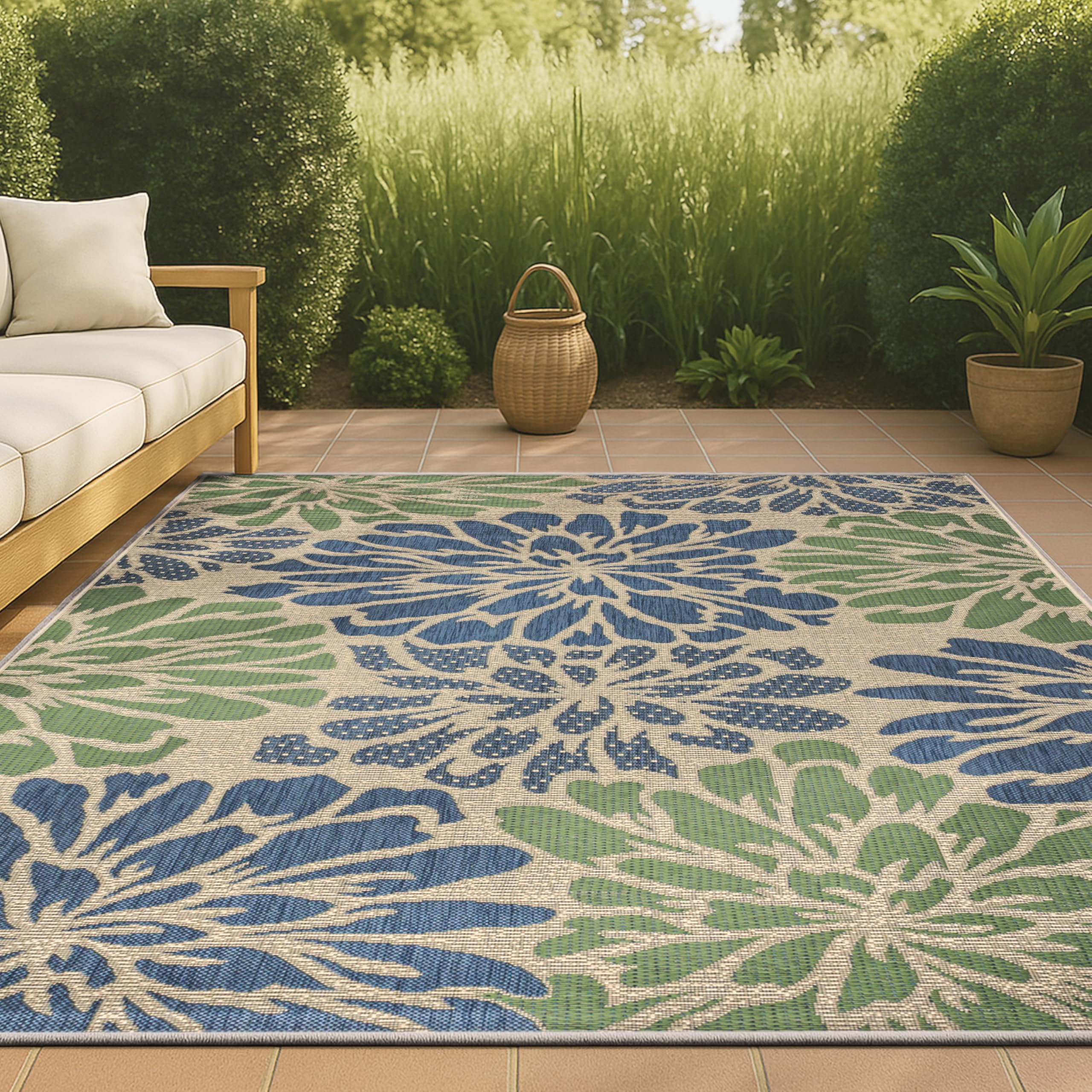 JONATHAN Y SMB110B-4 Zinnia Modern Floral Textured Weave Indoor Outdoor Area Rug Bohemian Coastal Easy Cleaning Bedroom Kitchen Backyard Patio Non Shedding, 4 X 6, Navy/Green