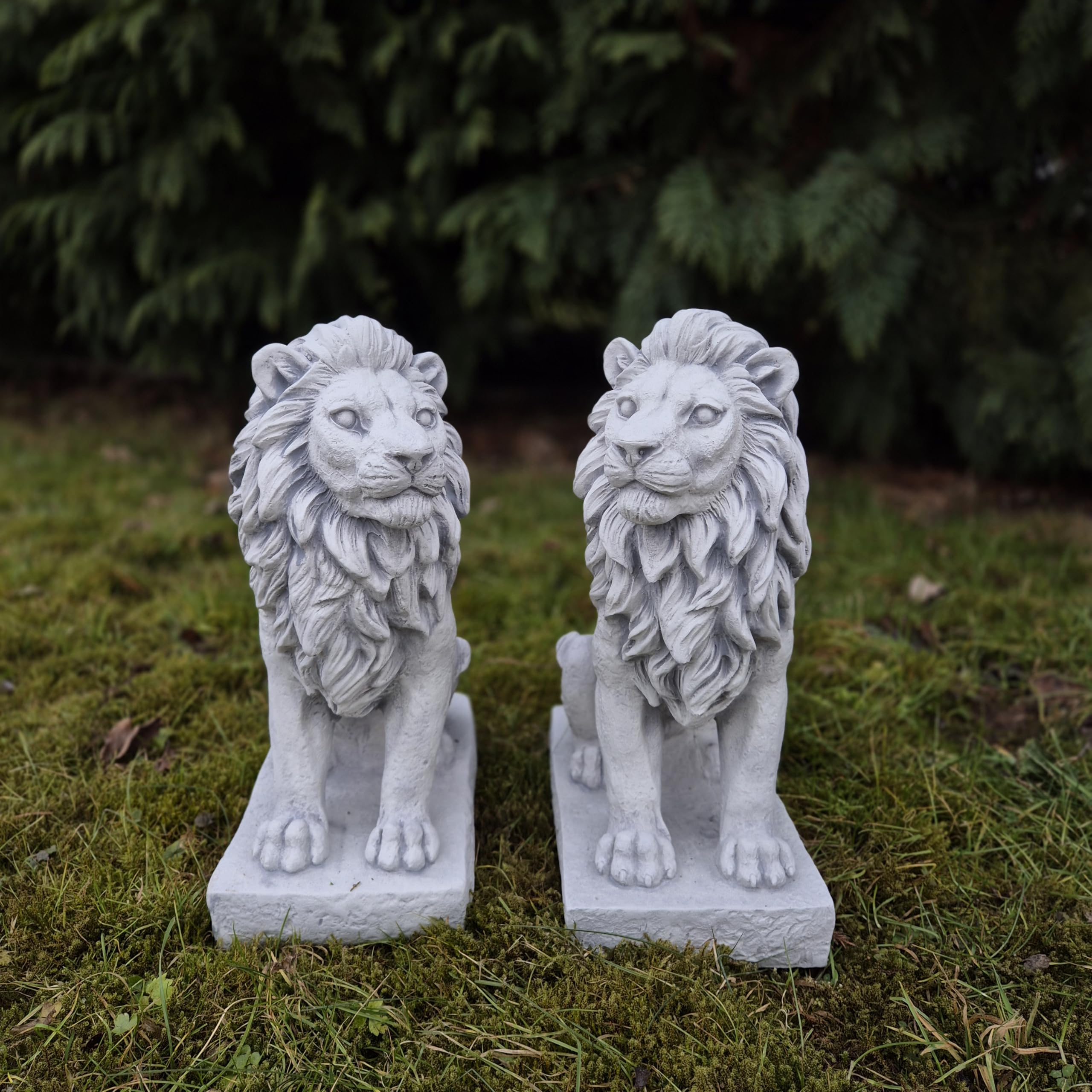 FABRIQ Figurka lwa, zestaw 2 szt., lewą i prawą stronę, kamienna figurka, waga 22 kg, wysokość 36 cm, szerokość 14 cm, długość 20 cm, odporna na mróz, z odlewu kamiennego, do użytku na zewnątrz, szara