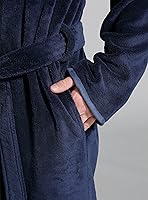 Vista 4 de SlumberMee Bata de felpa de forro polar para hombre con capucha, ultra suave, esponjosa, longitud completa, larga con bolsillos, abrigo de casa