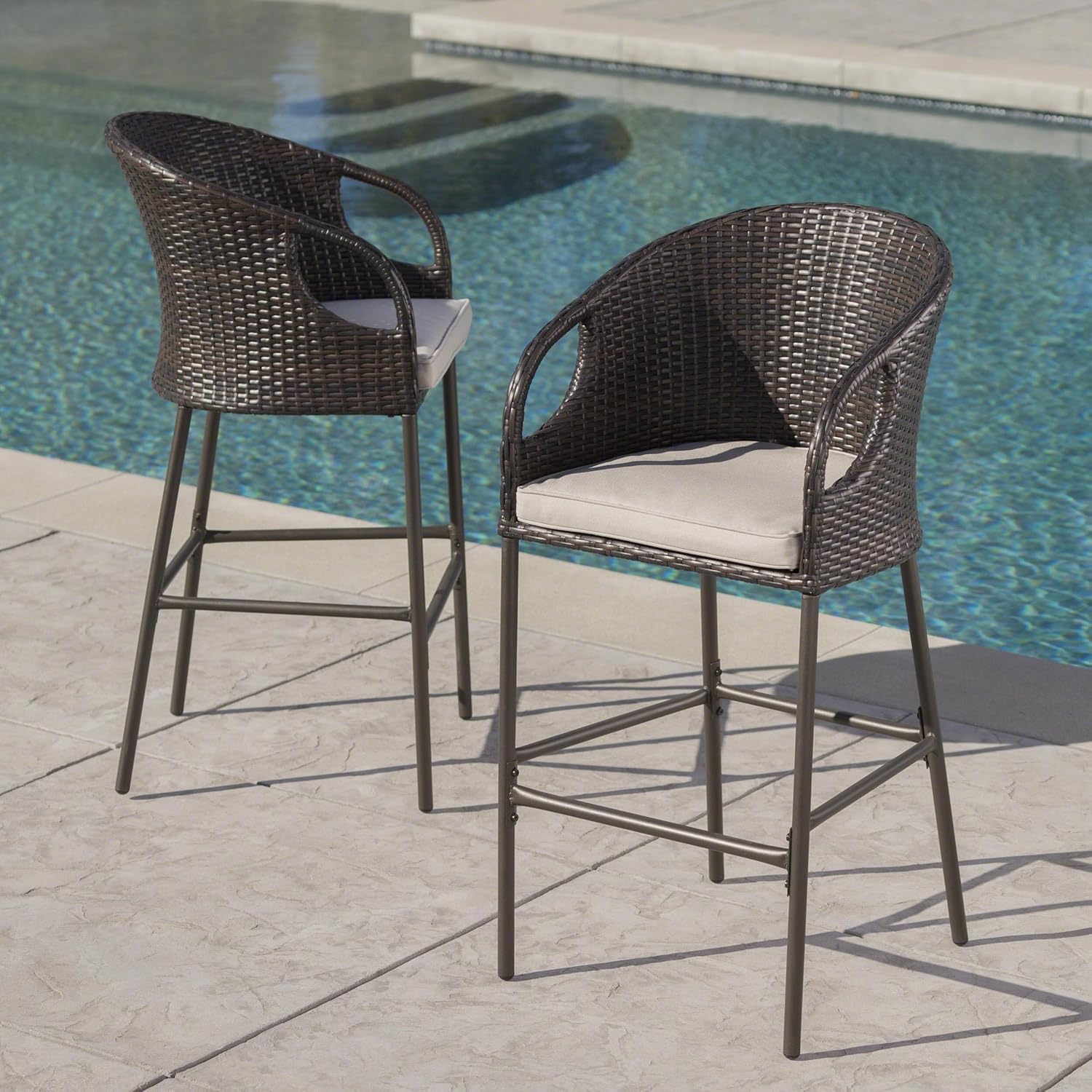Outdoor Bar Stools Set of 2 - Wicker Patio Chairs with Armrest and Iron Base, Counter Height Patio Chairs with Pe Rattan Frame and Cushion for Backyard, Balcony, Garden