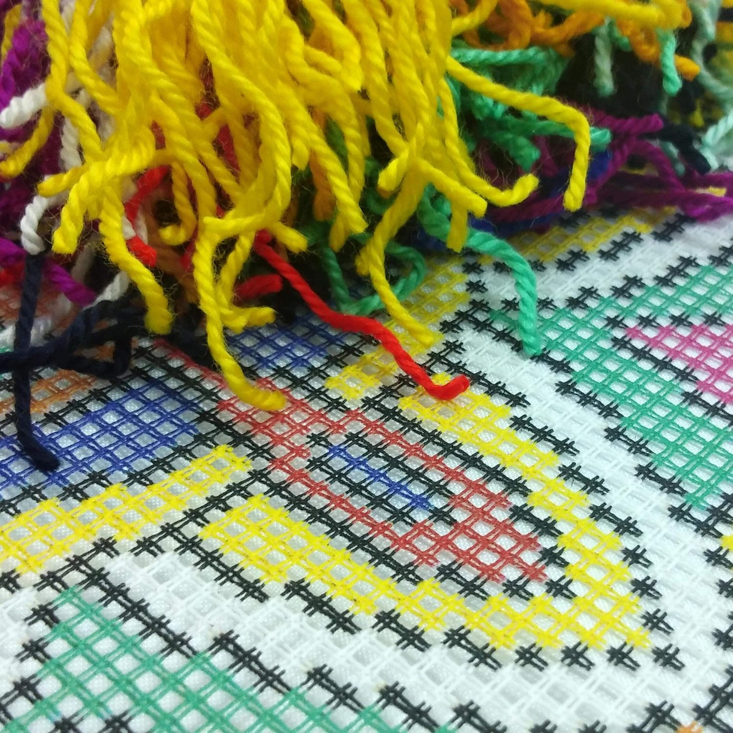 Brvsk Ornamental Embroidery Kit for Adults and Beginners — Mandala 16″ × 16″ with Clear, Precise Printed Design on Cotton Canvas; Includes 2 Needles, Yarn, and Easy-Read Chart