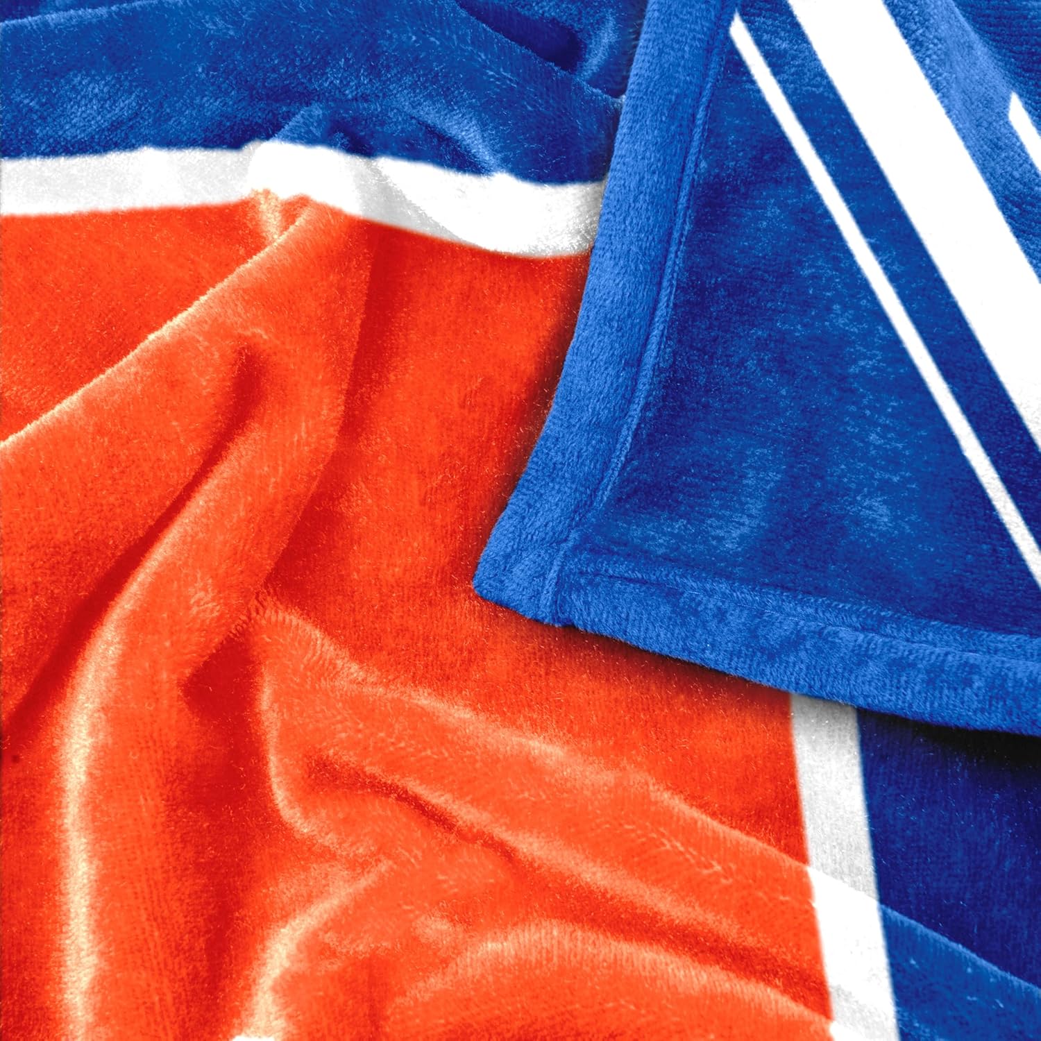 FANMATS NCAA Florida Gators Super Plush Throw Blanket – 60" x 70" Size | Team Color | Ultra-Soft Polyester Material
