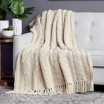 Noyiyu Caron One Pound Yarn - 2 Pack with Pattern Cards in Color (Off White)