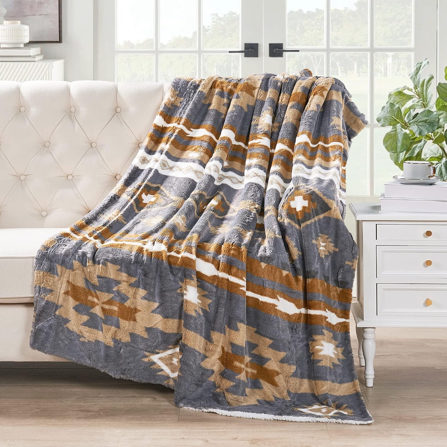HESTIN Christmas Bohemian Stylish Throw Blanket with Soft Sherpa Lining, Warm Lightweight Blankets for Couch, Sofa, Bed, Camping, Outdoor Throw All Seasons,50" x 60",Charcoal Grey