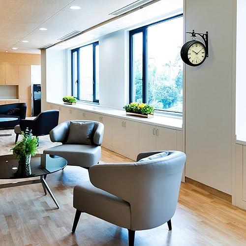Miniatura 6 de AcuRite Reloj colgante de doble cara para interiores y exteriores de 9 pulgadas con función de giro de 360 grados, marco de metal de hierro, lente