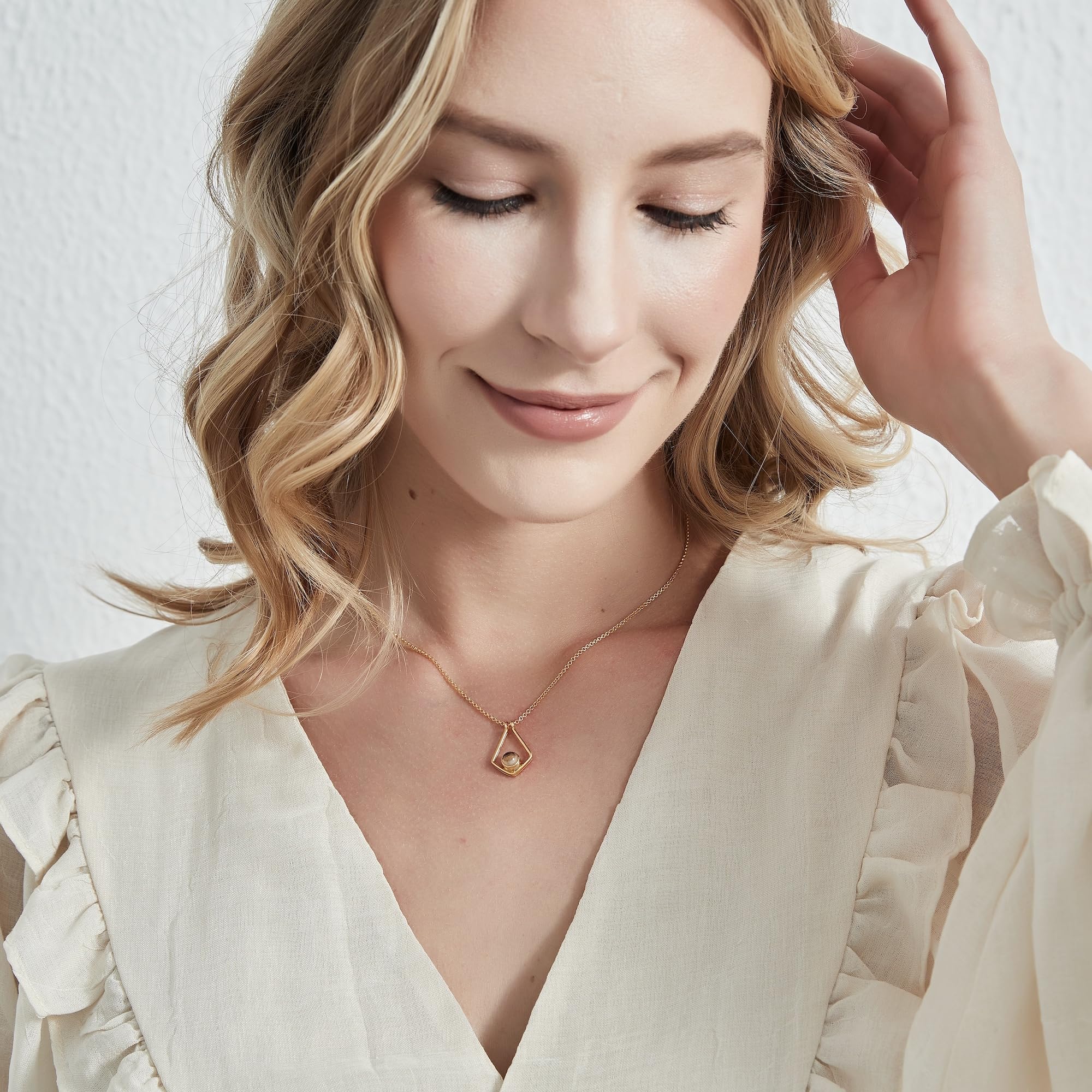 PERIMADE Collana con proiezione di immagini personalizzata, ciondolo con foto personalizzate con testo e amore in 100 lingue all'interno, collana con ciondolo per anello commemorativo personalizzato