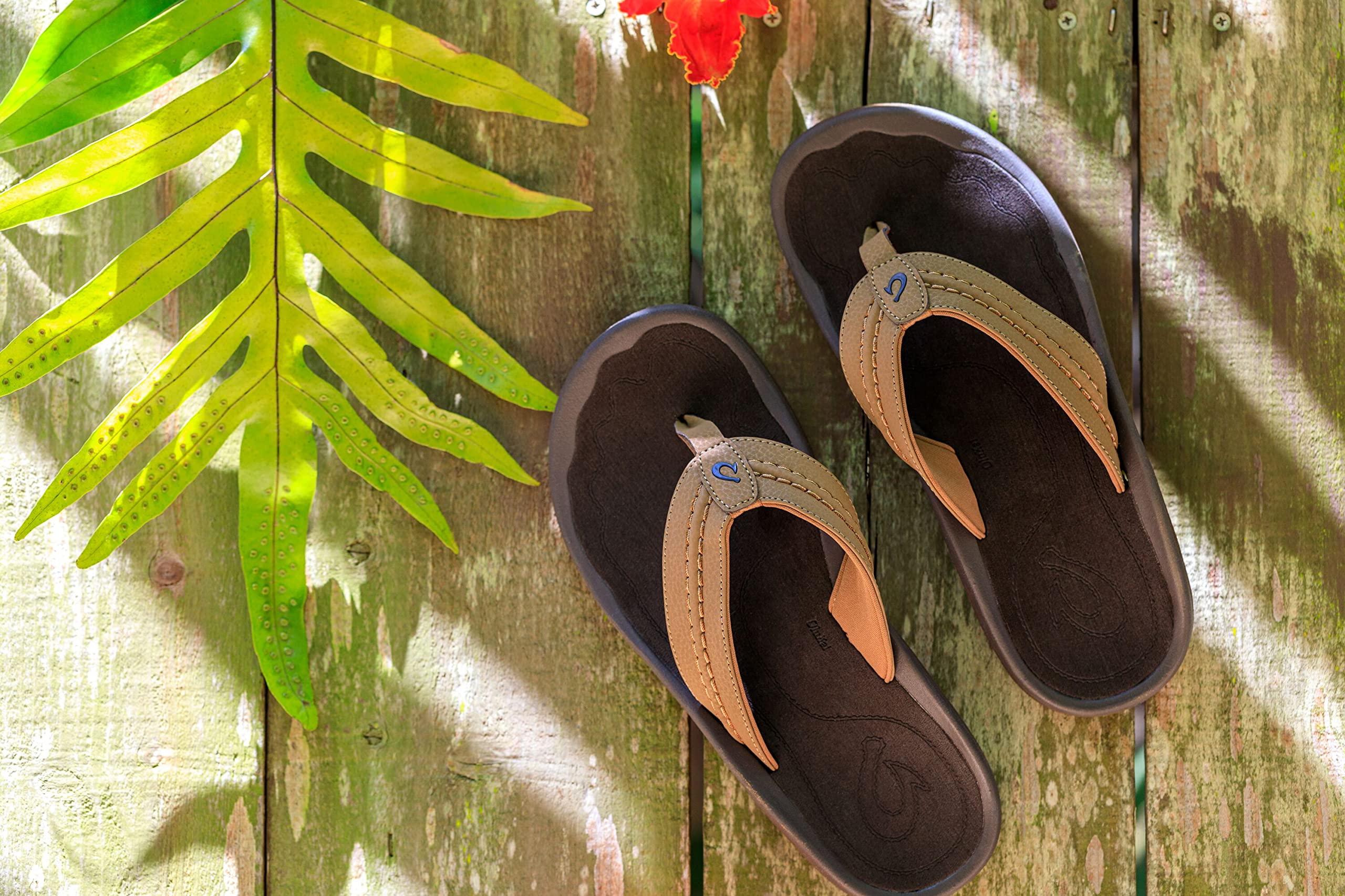 オルカイ メンズ サンダル Hokua Flip Flop Hokua Men's Beach Sandals - Pavement | OluKai