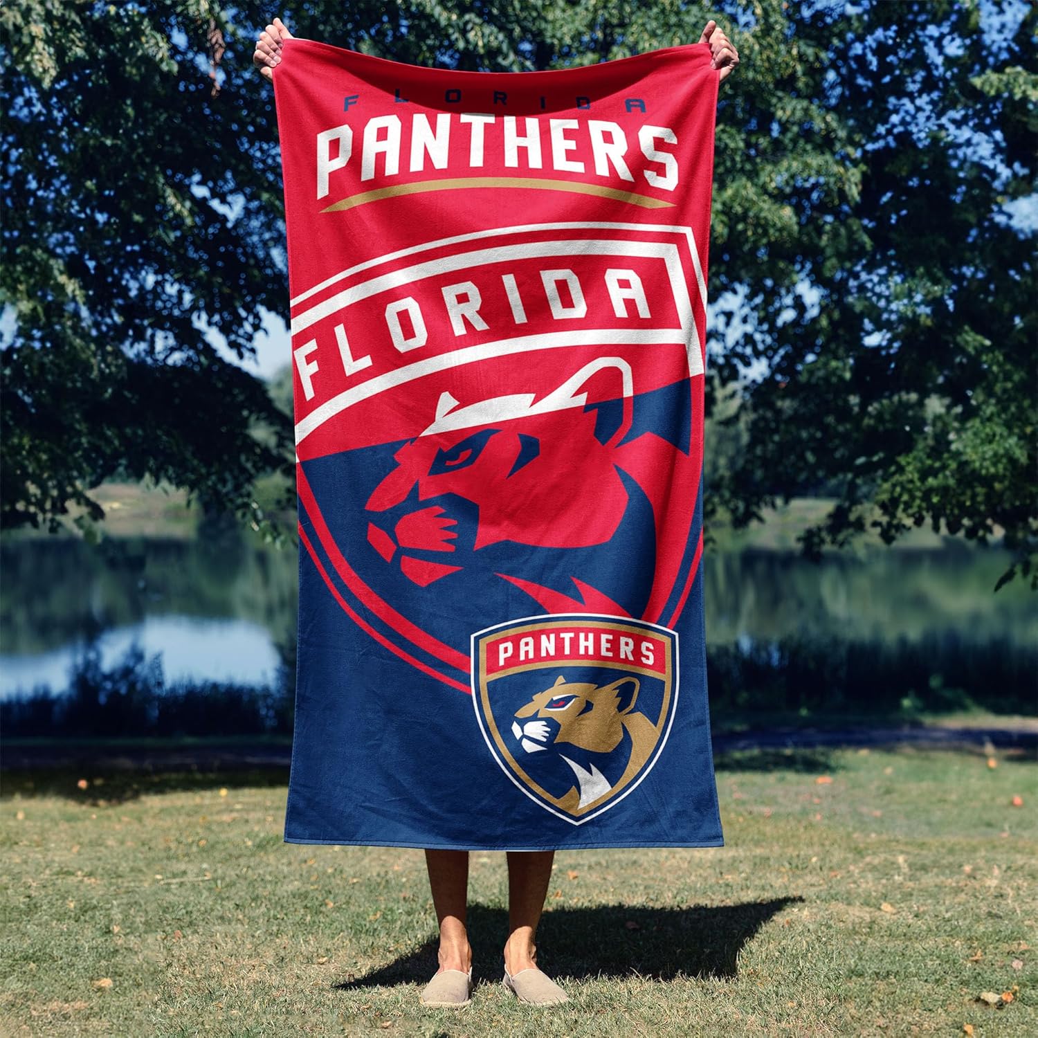 Northwest NHL Unisex-Adult Microfiber Beach Towel - Image 4