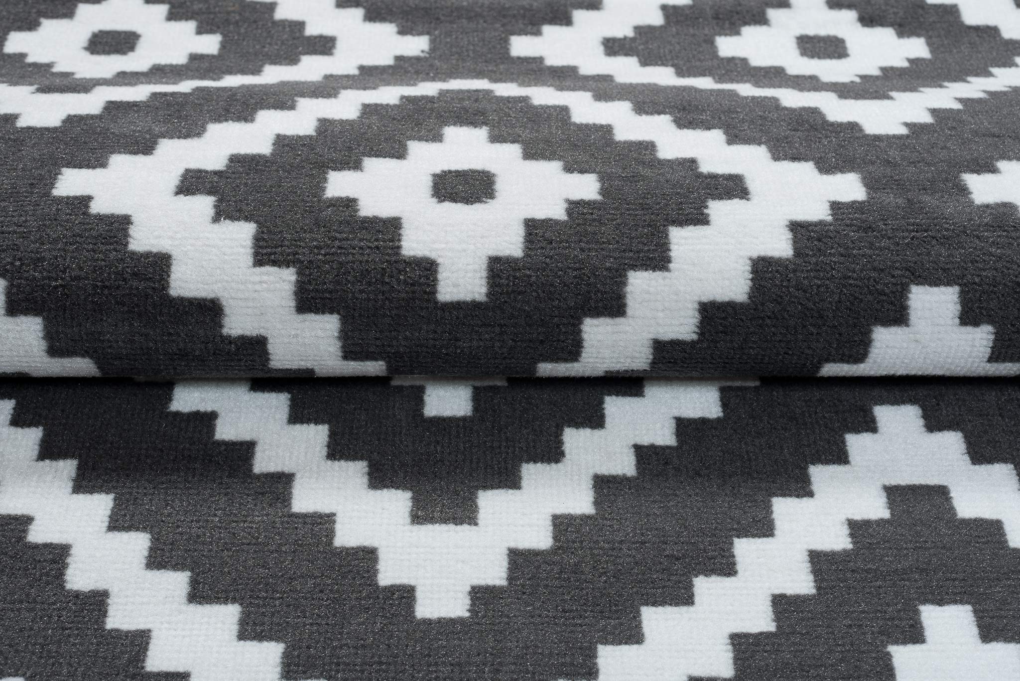 TAPISO Luxury Tapis Poils Ras Moderne Gris Foncé Blanc Géométrique Marocain Losanges Tapis Salon Chambre Adulte Salle à Manger Bureau Oeko-TEX Résistant 120 x 170 cm